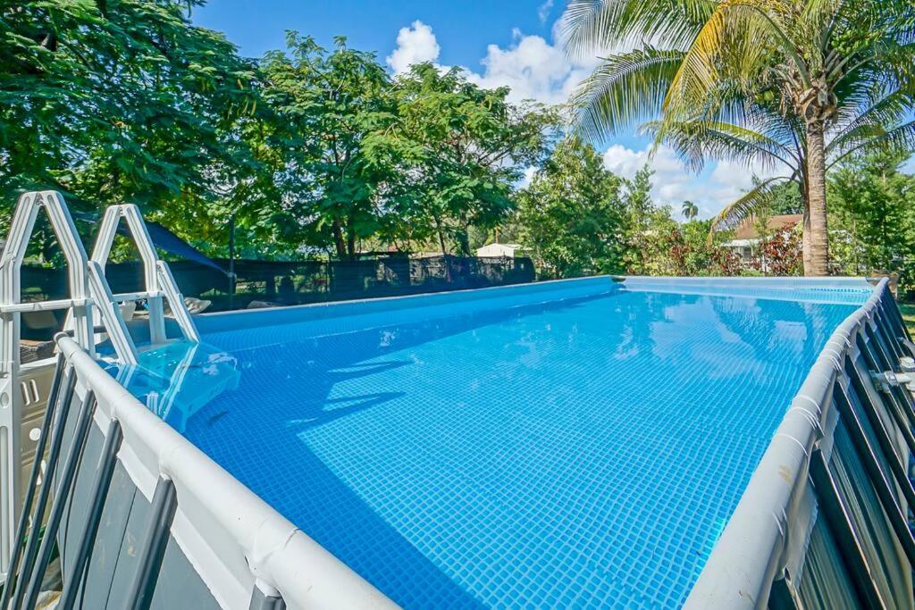 River House 4BR, Pool, bbq, big yard