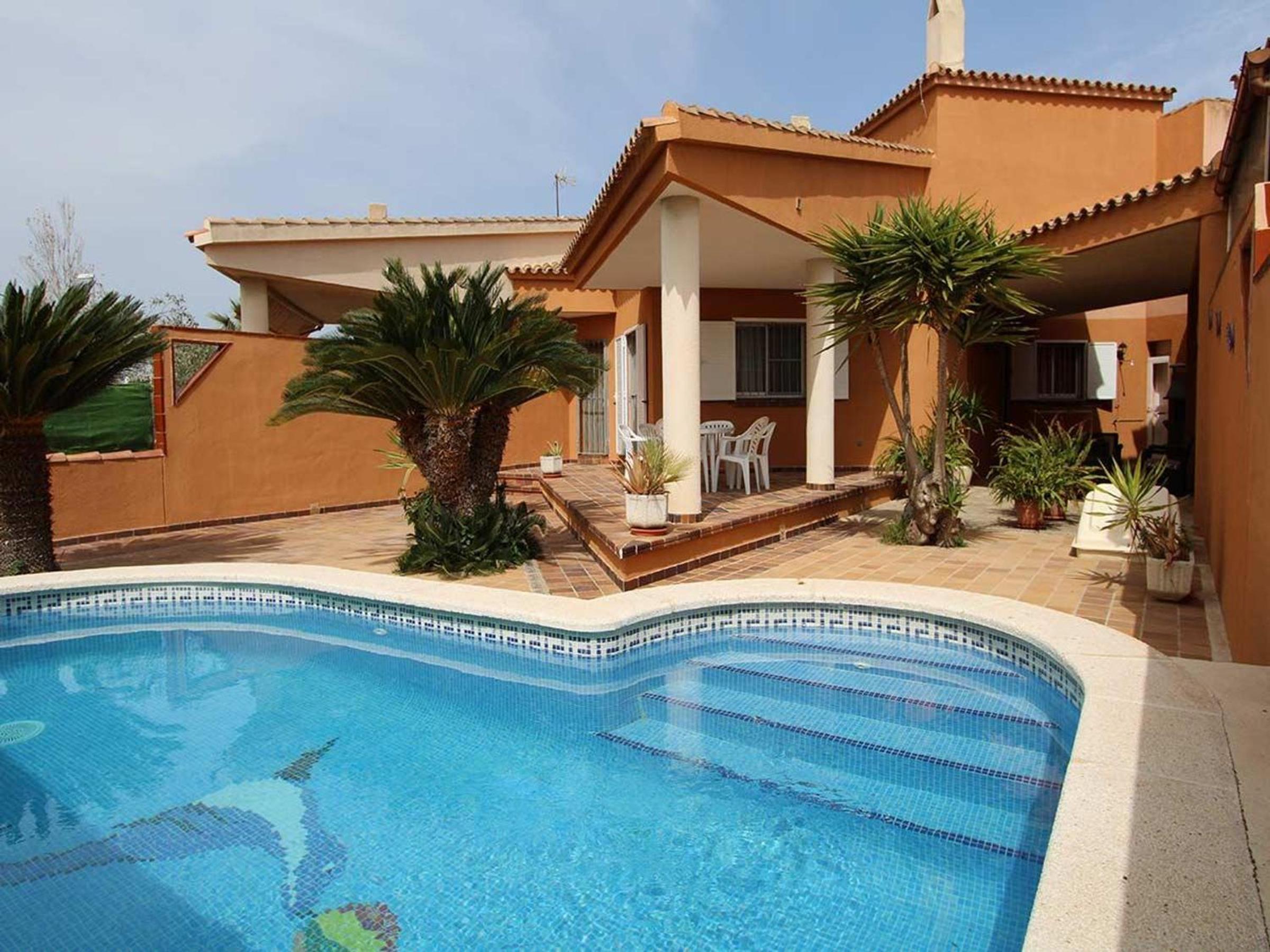 **Casa con piscina, cerca del mar, wifi gratis, aire opcional, mascotas bienvenidas, playa para perros** - ES-184-27 photo 1