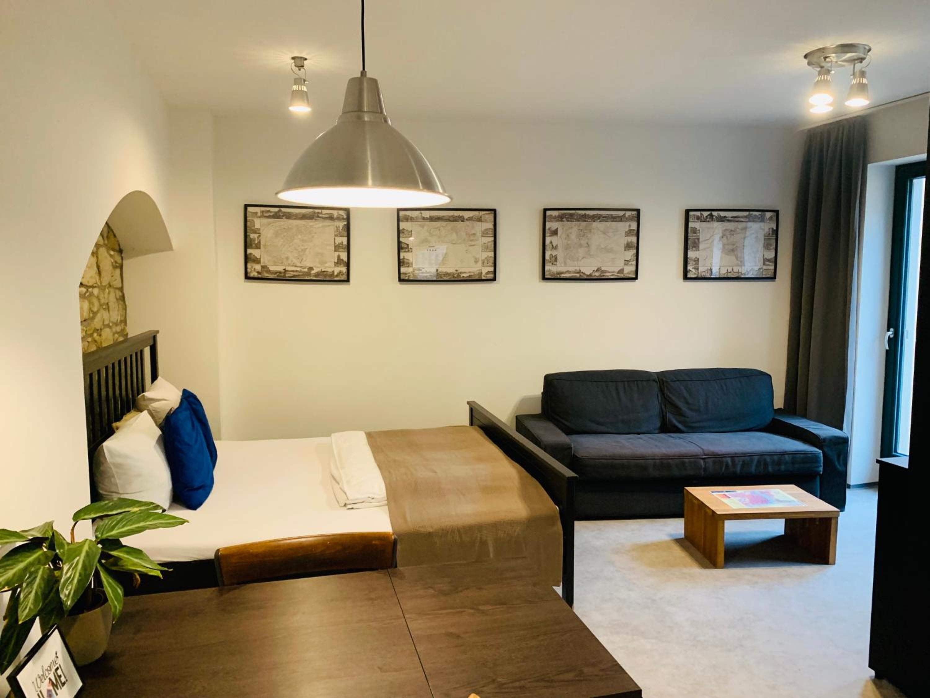Cozy friendly place with free parking