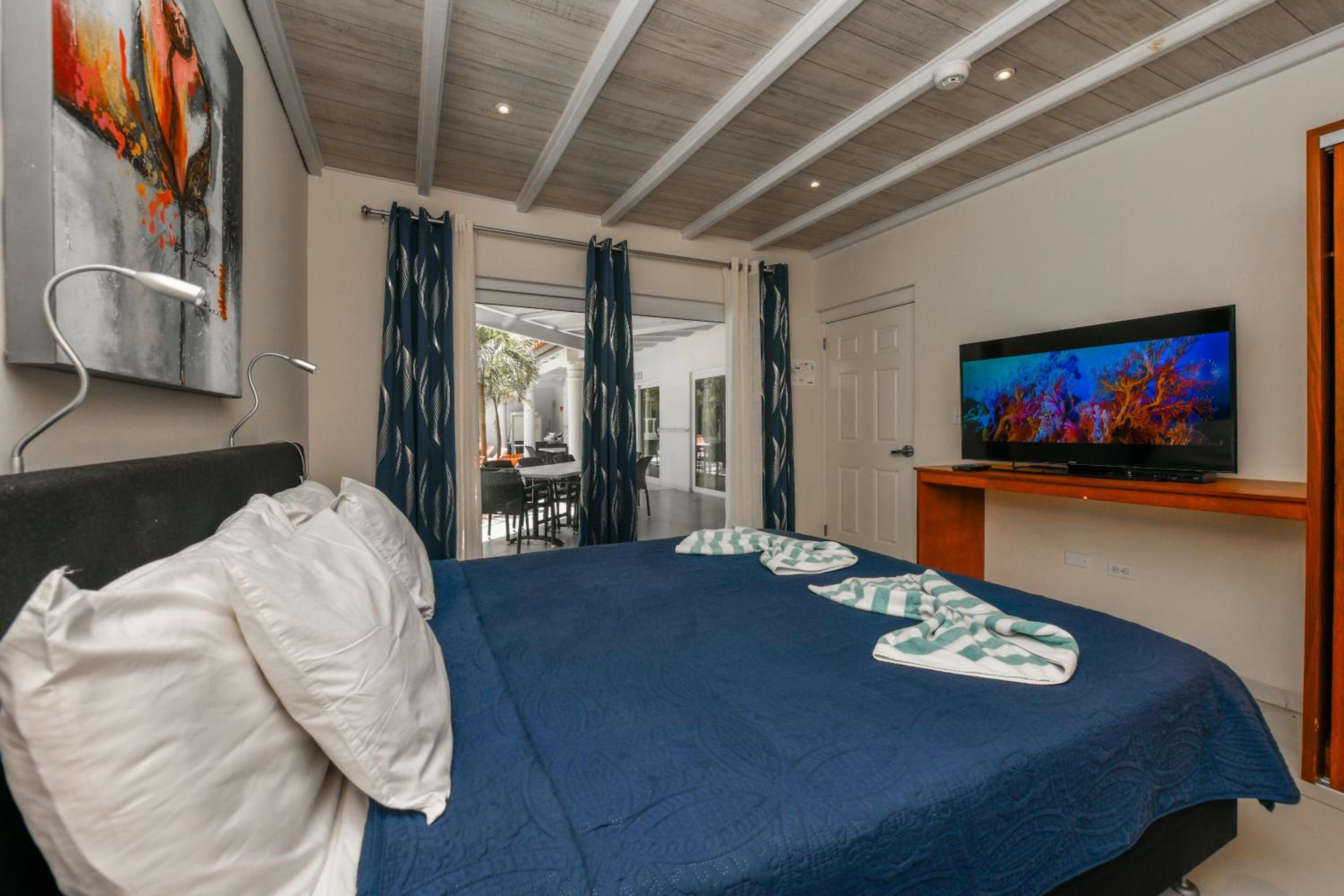 Boutique Hotel Swiss Paradise Aruba Villas and Suites