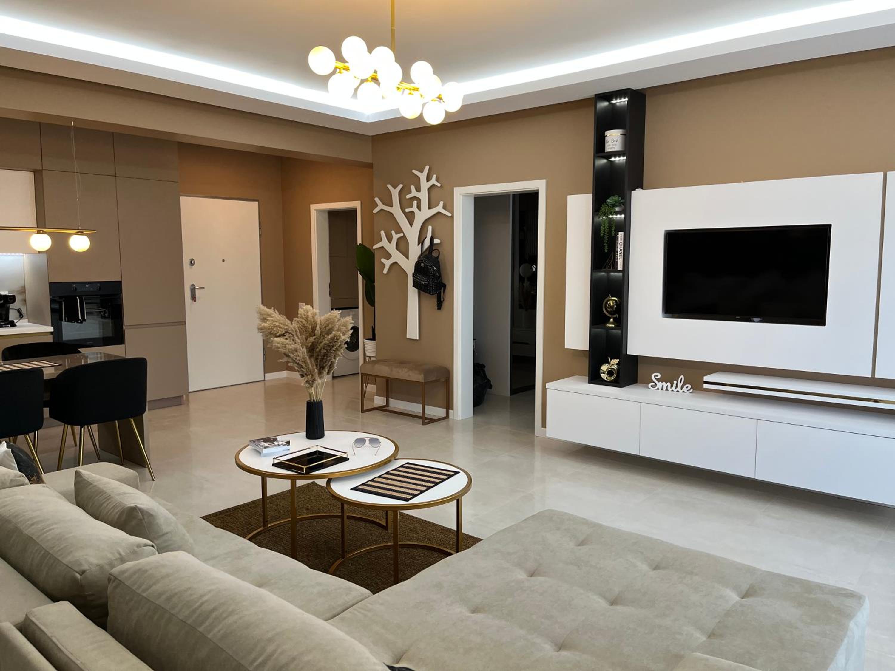 SAS 2 Luxury Apartments view 2