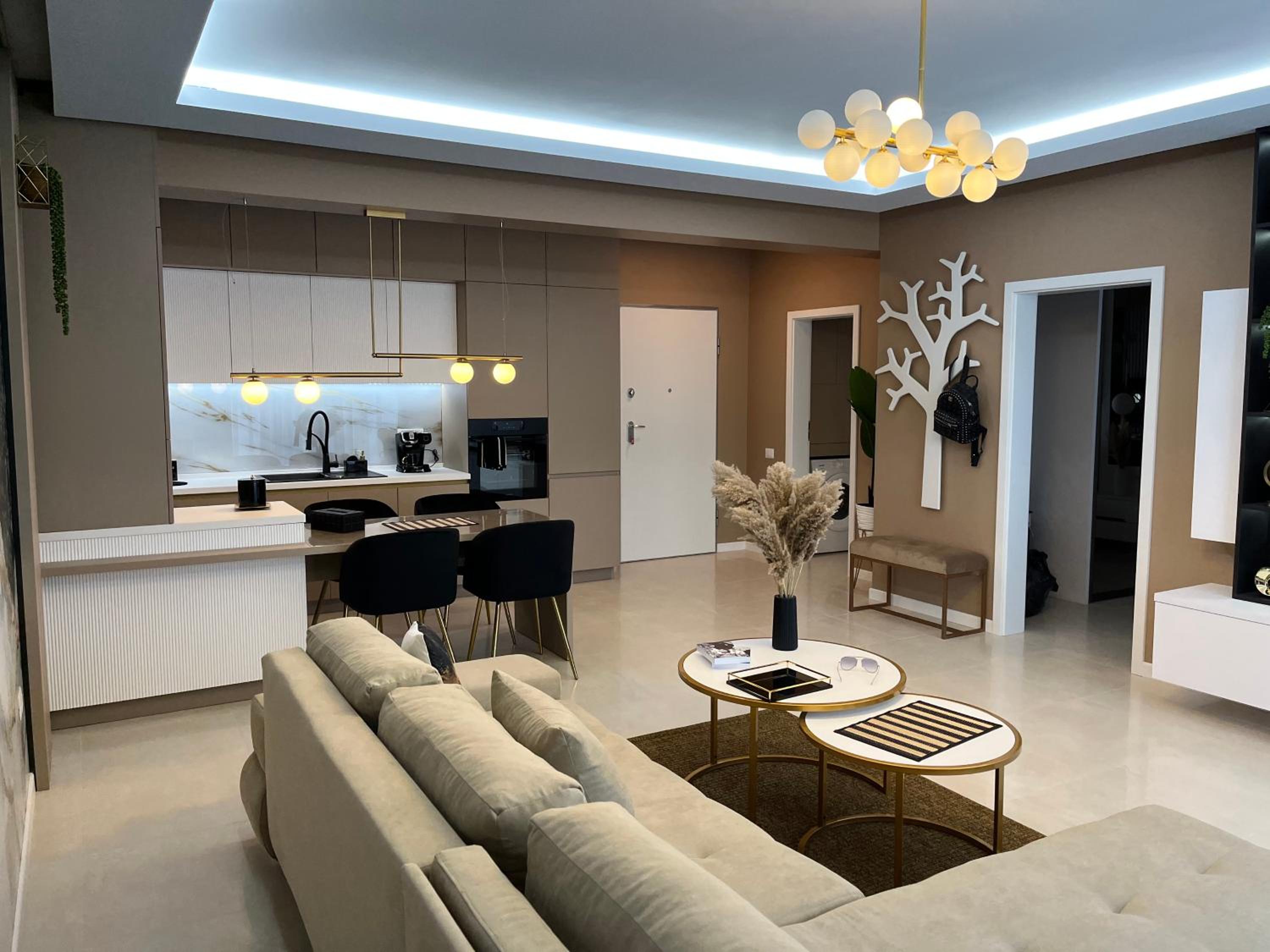 SAS 2 Luxury Apartments view 4