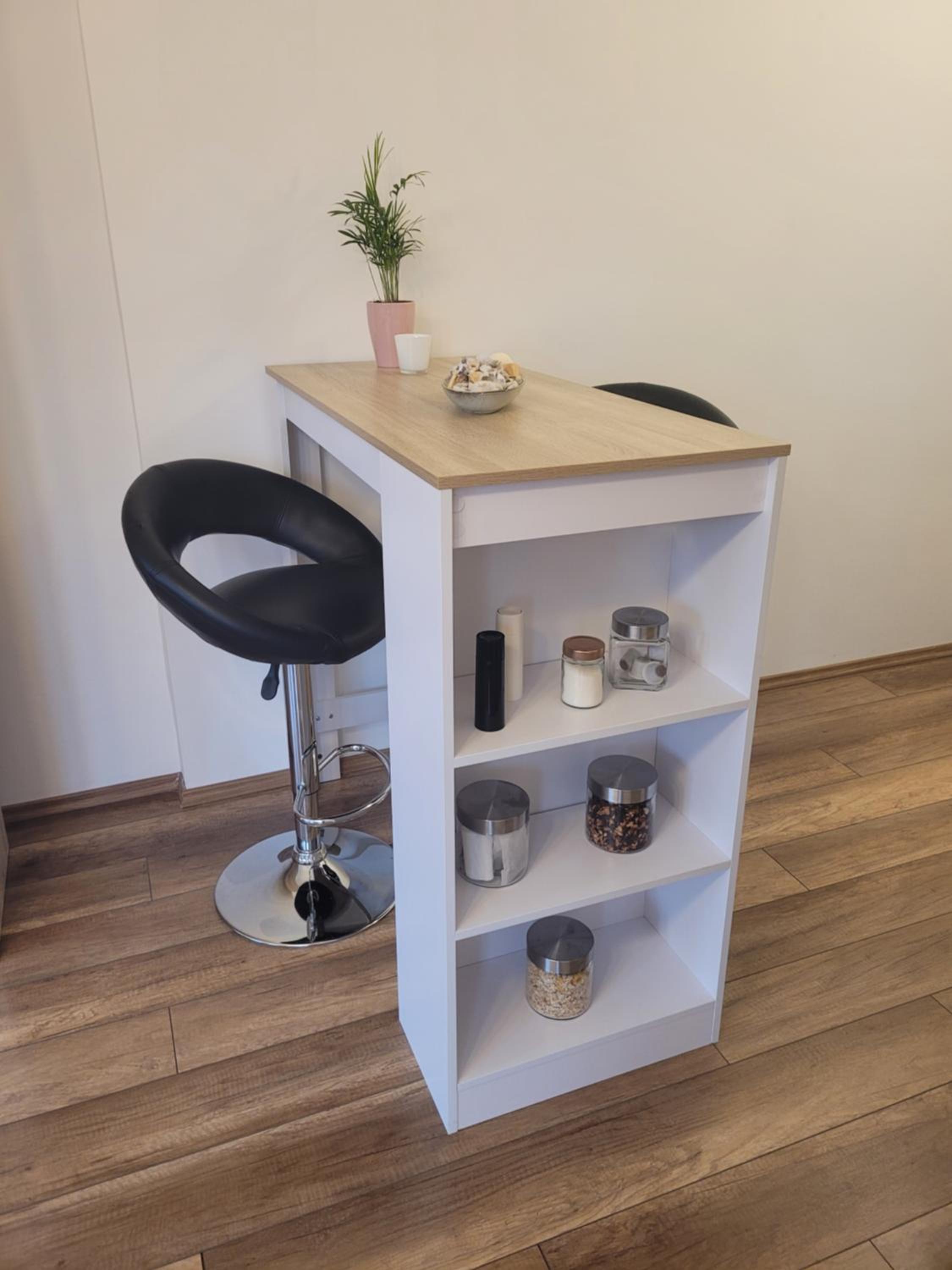 Rosé Apartment