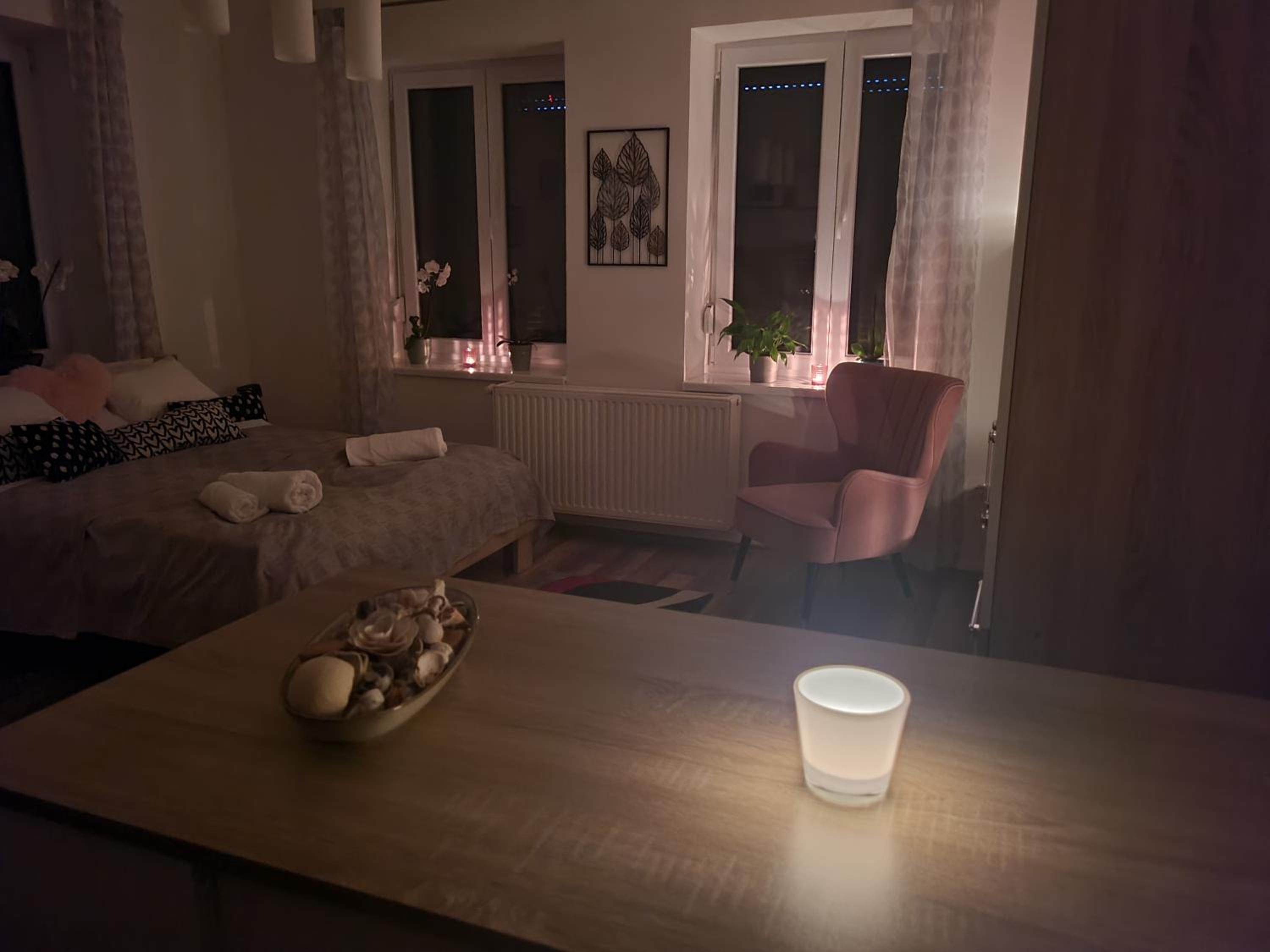 Rosé Apartment