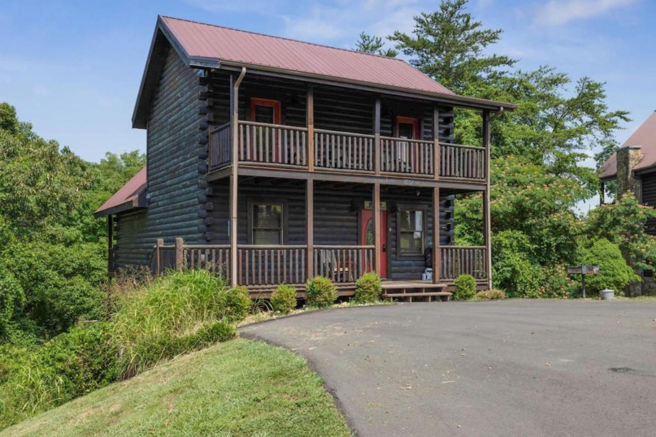This house is great and has a dynamic exterior view 5