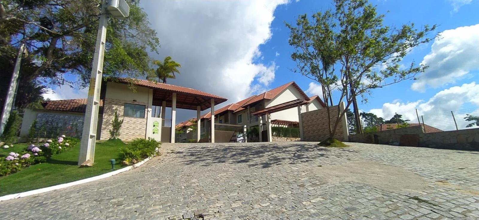 Casa em Condomínio Montserrat