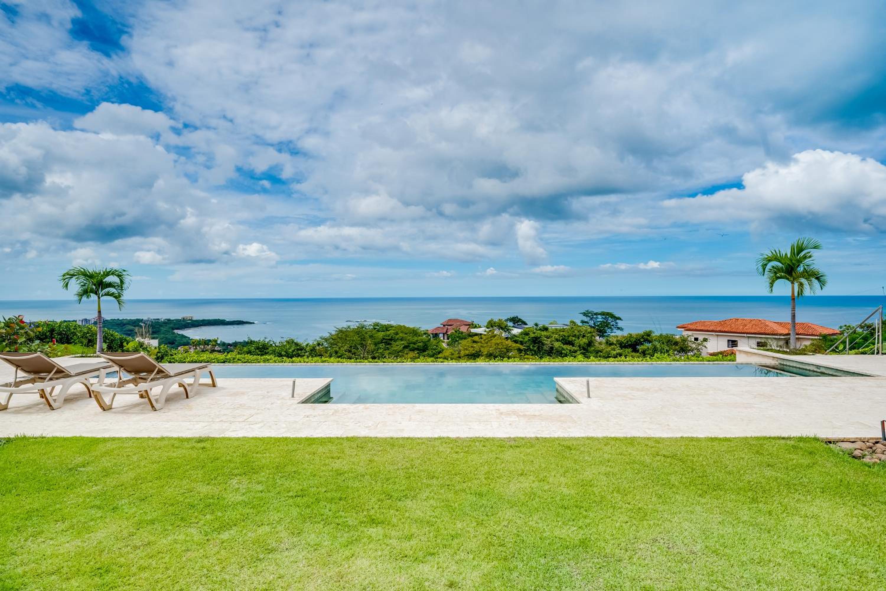 La Vista 2 - Diriá Tamarindo view 2