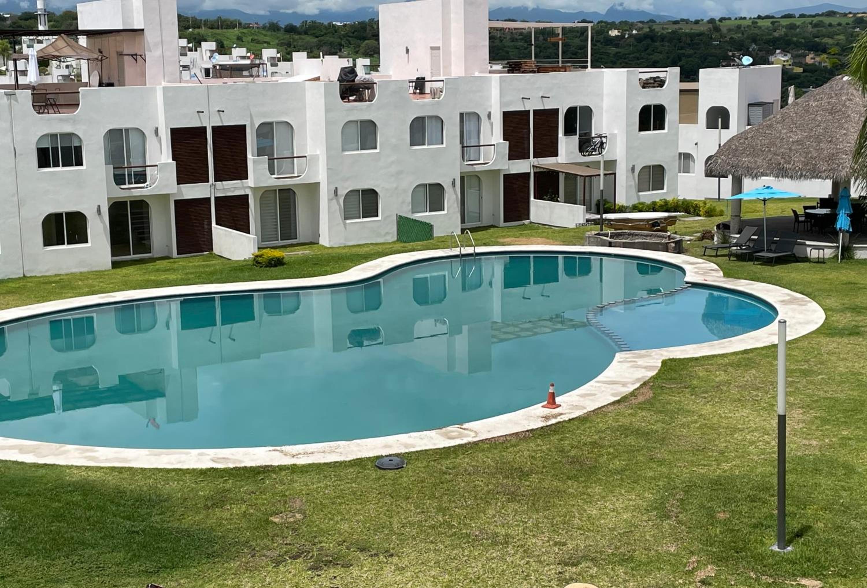 Casa en Tequesquitengo con acceso al lago view 4