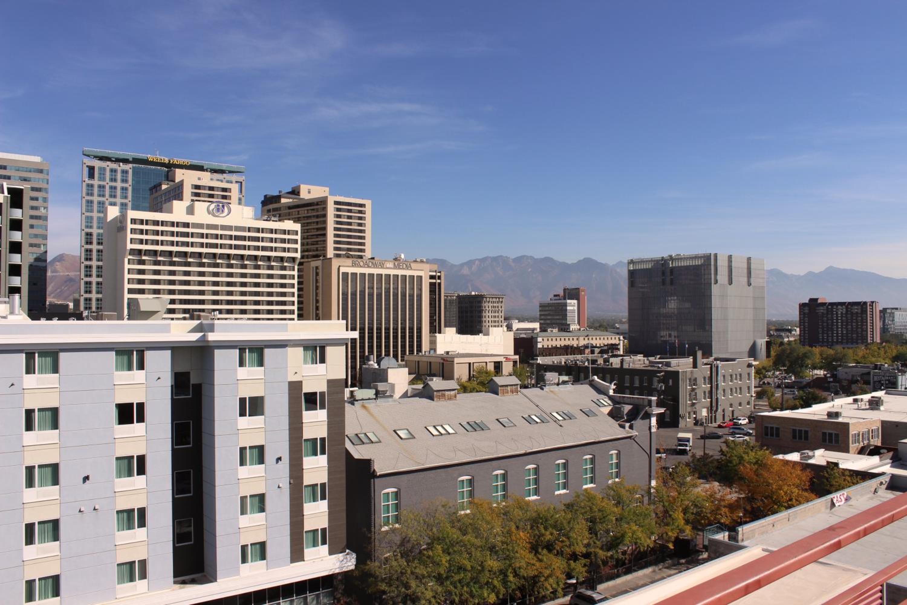 NEW! Lavish Studio Loft in Central Downtown SLC view 2