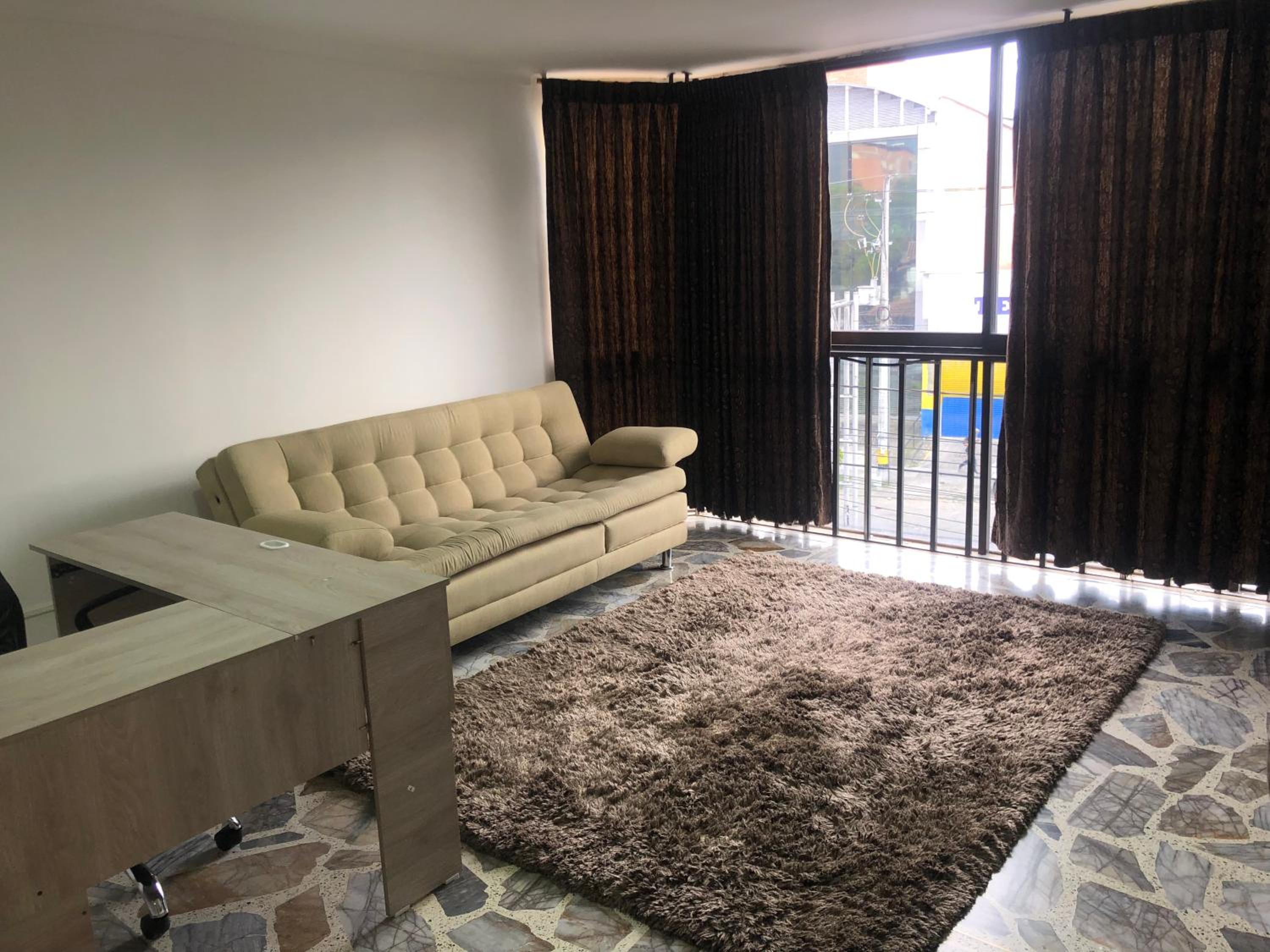 Apartamento cómodo en laureles, grande , céntrico , bien ubicado Apto303