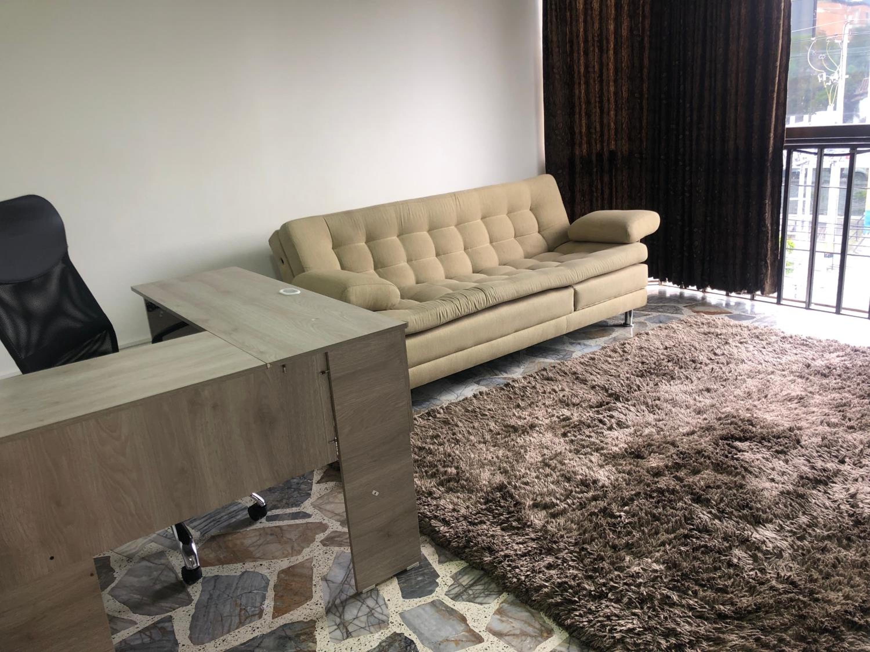 Apartamento cómodo en laureles, grande , céntrico , bien ubicado Apto303