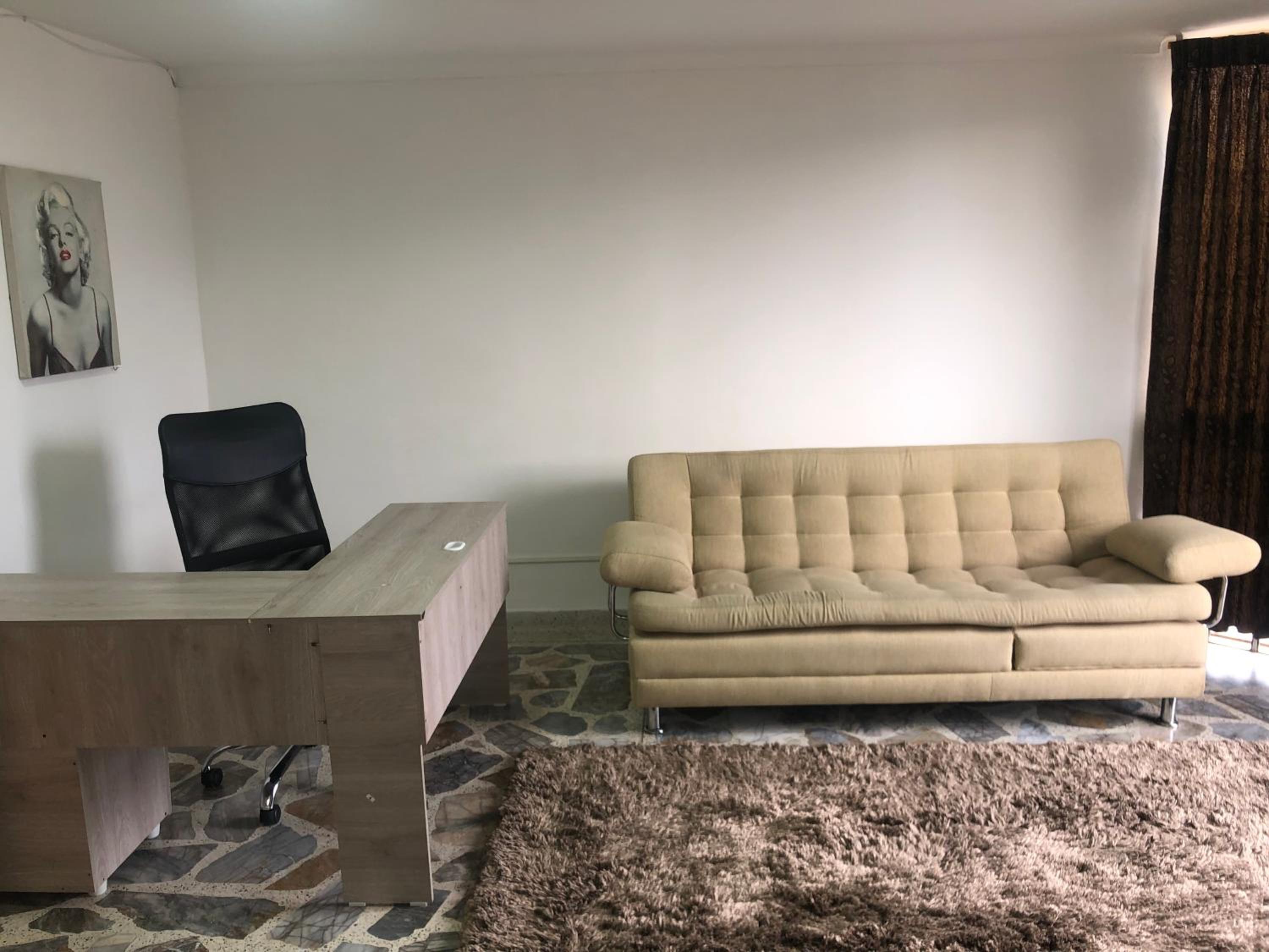 Apartamento cómodo en laureles, grande , céntrico , bien ubicado Apto303