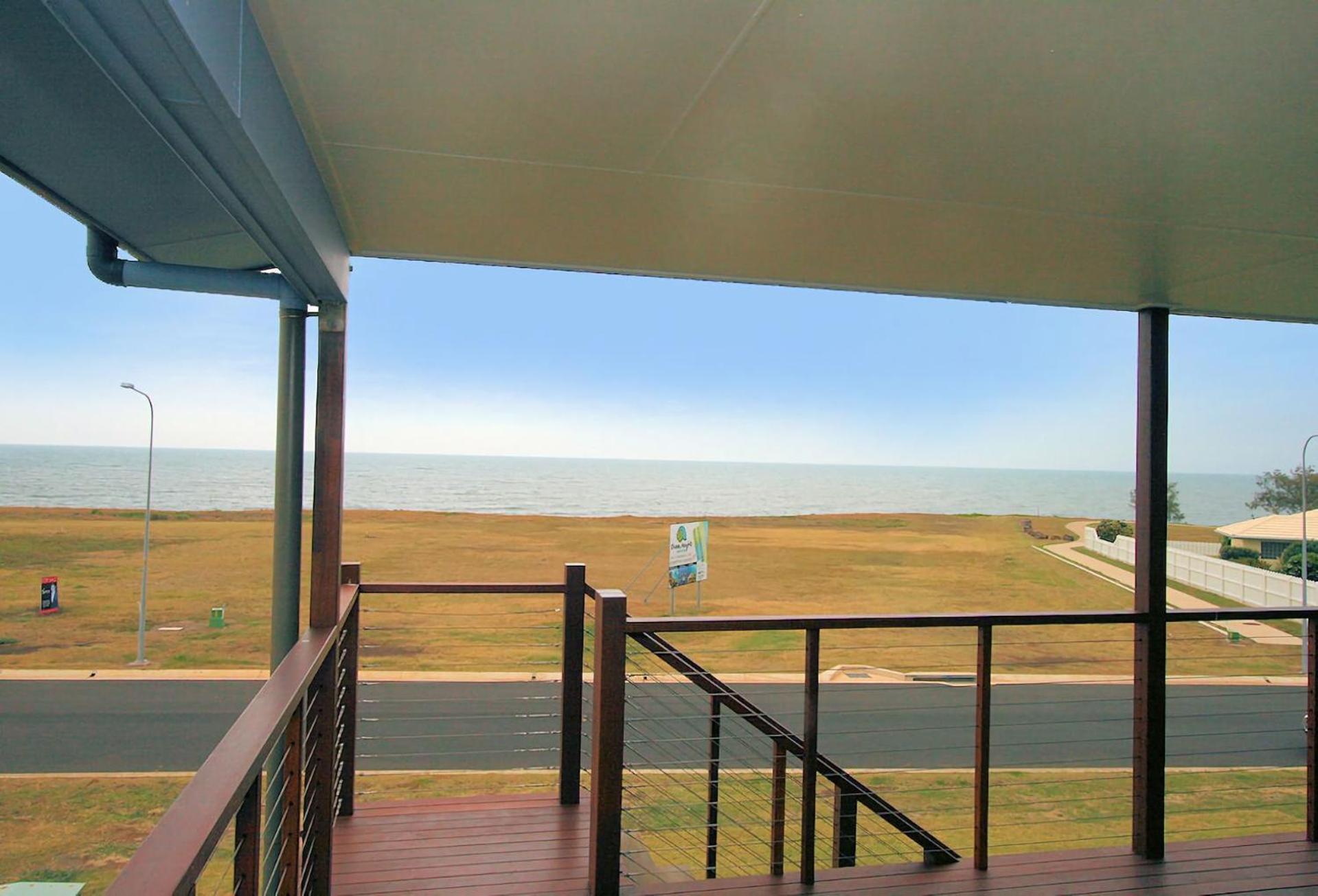 17 Sea Esplanade