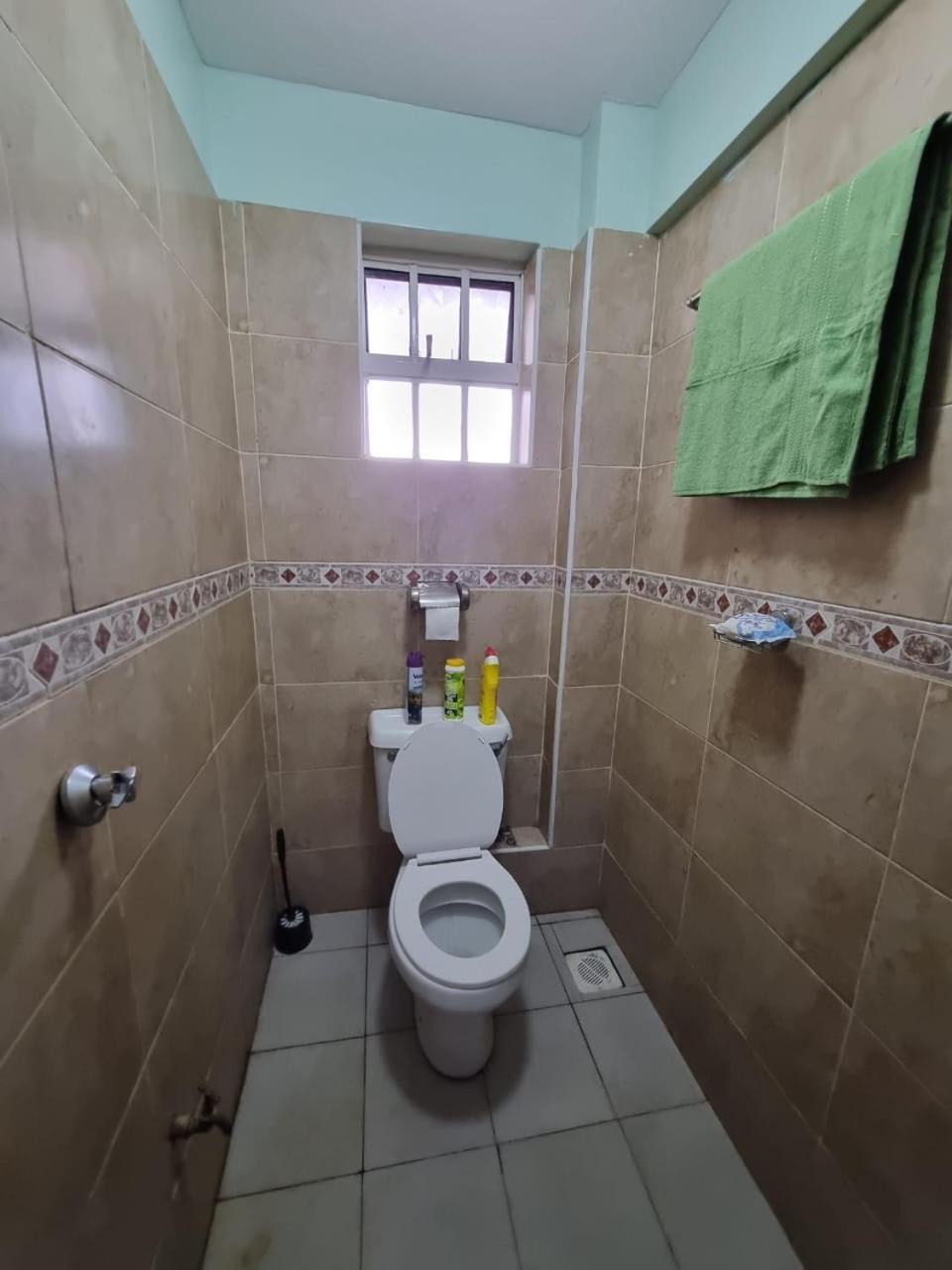 Lovely 1 bedroom with free speedy wifi view 5
