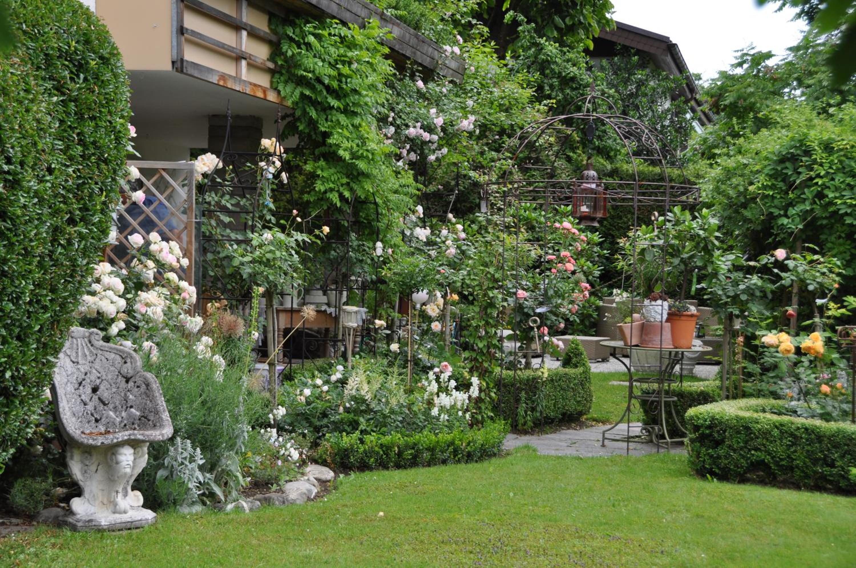 Im Röseligarten, photo 16