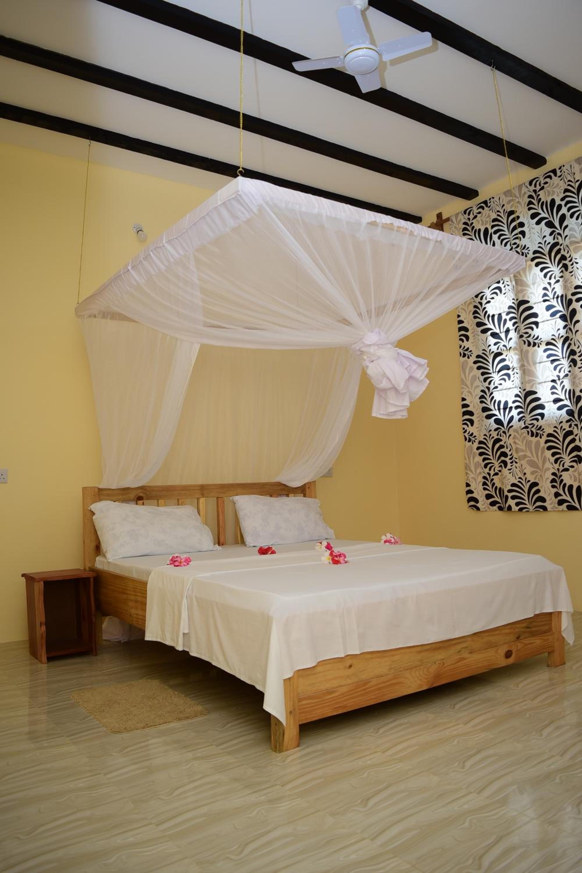Kigwedeni Villas