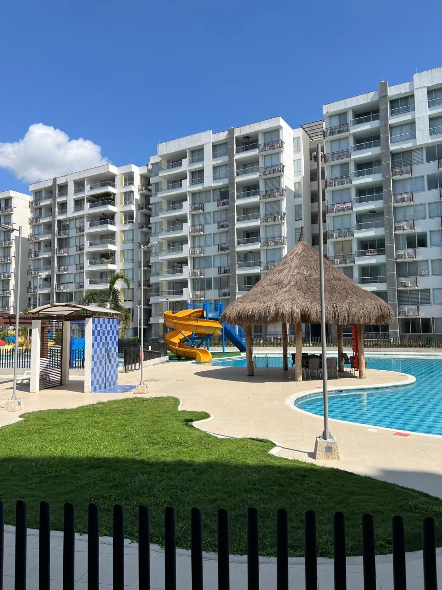 Espectacular apartamento en Condominio con BBQ