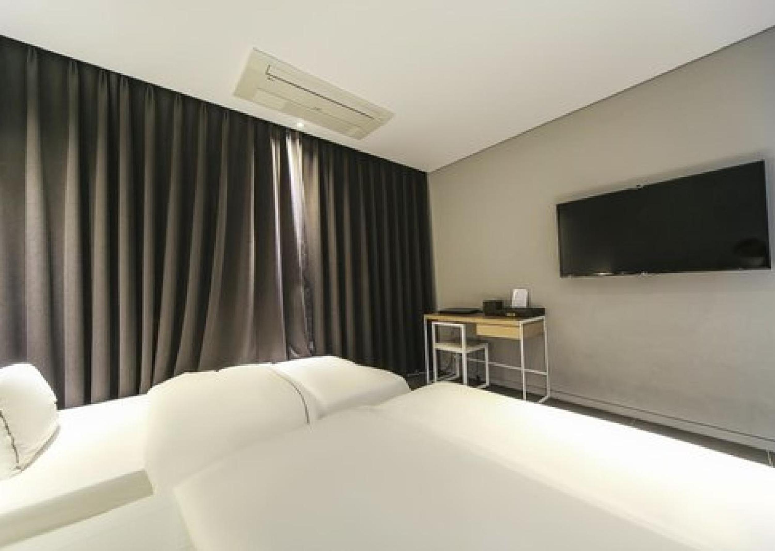 Hotel The Designers Jongno 33