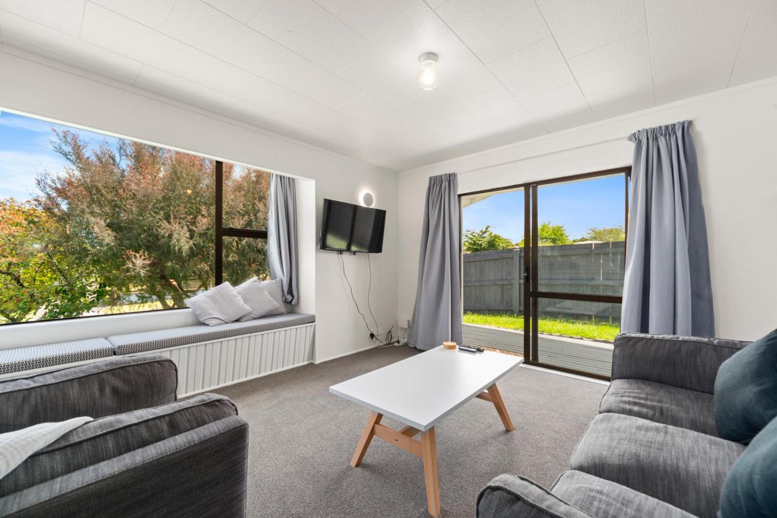 Garden Grove Gem - Lake Taupō Holiday Home view 2