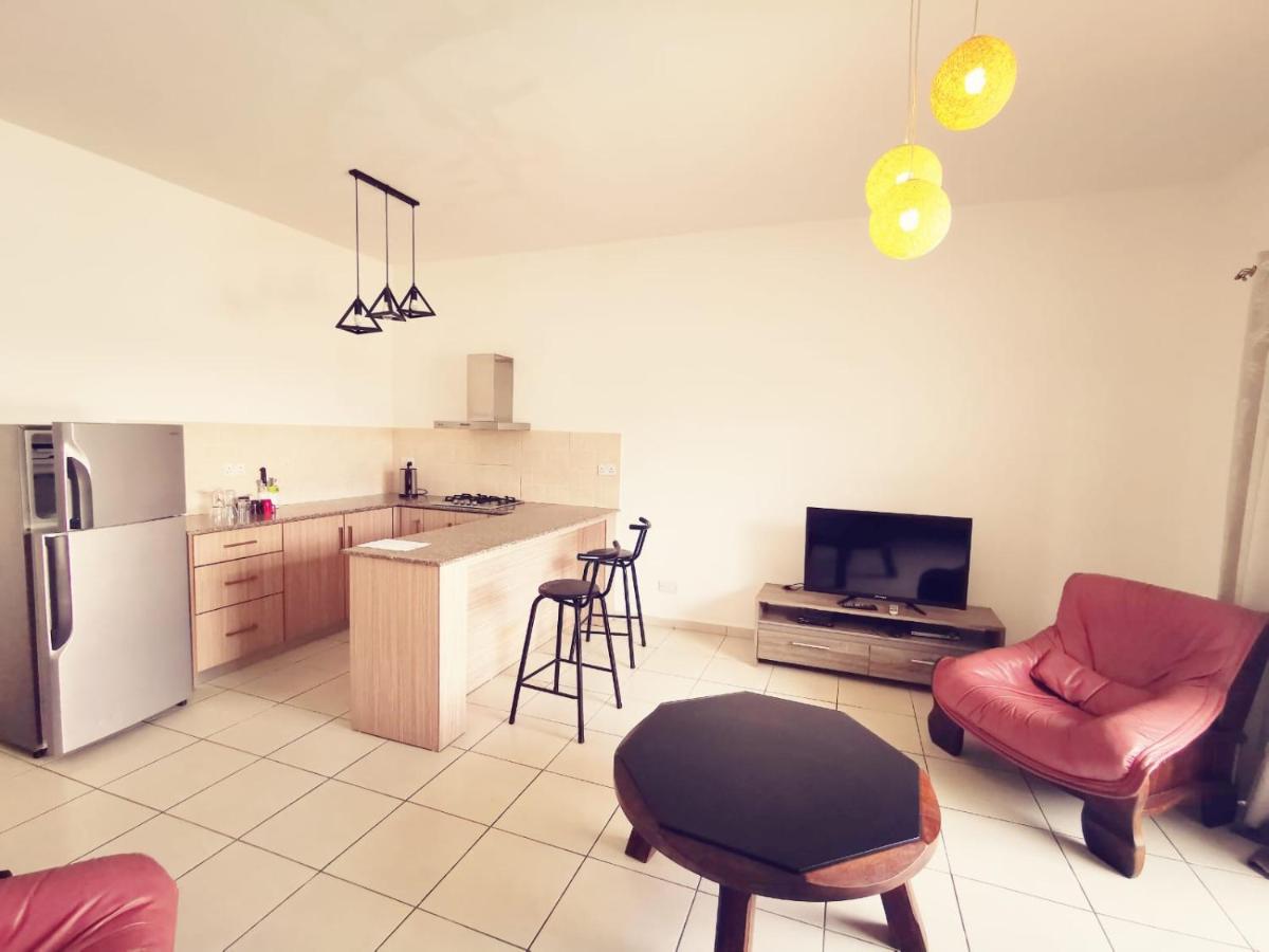 Leeroy duplex villa photo 3