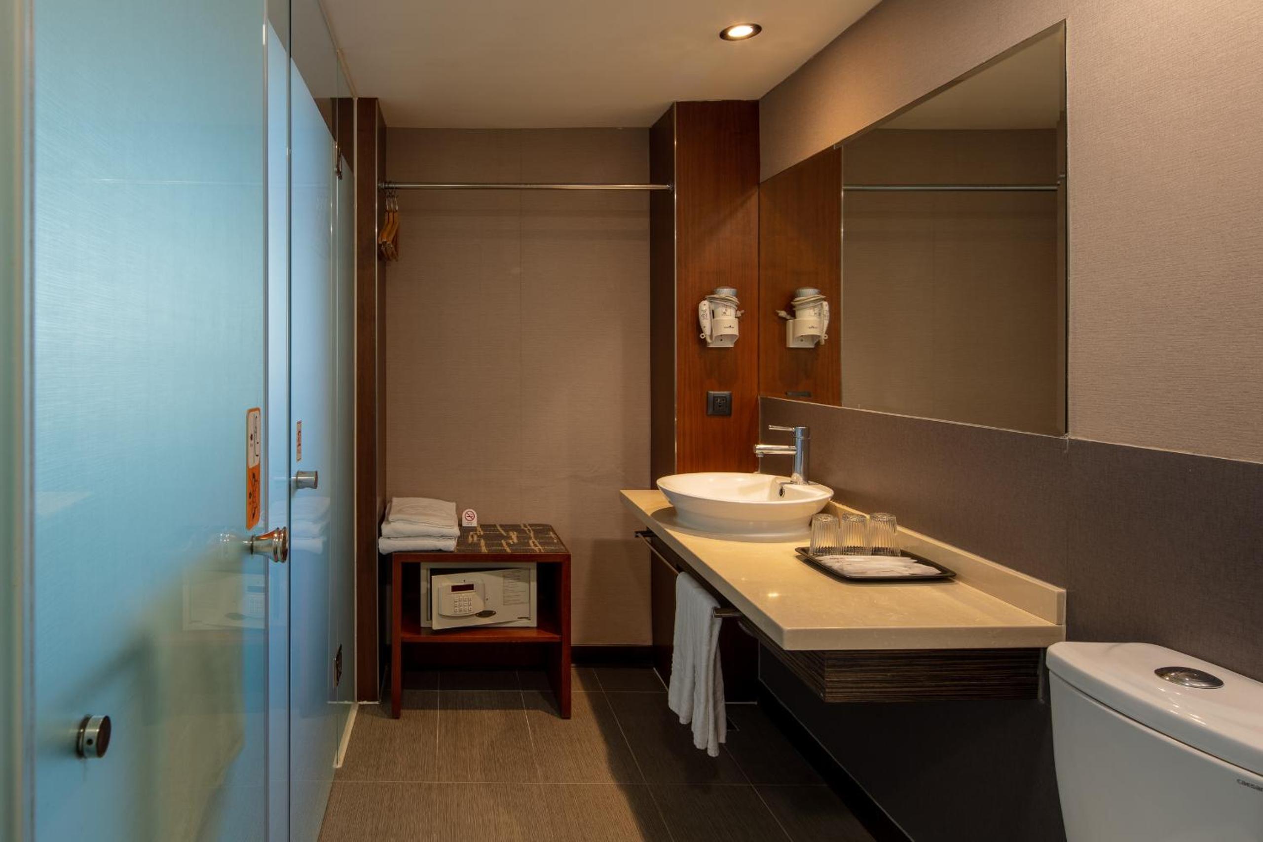 Rich & Free Hotel - Kaifeng 富逸旅趣-北車開封館