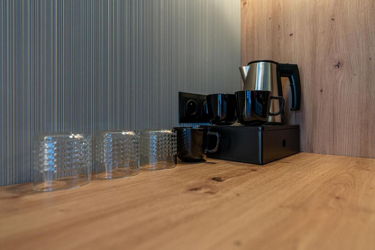 Photo 77
