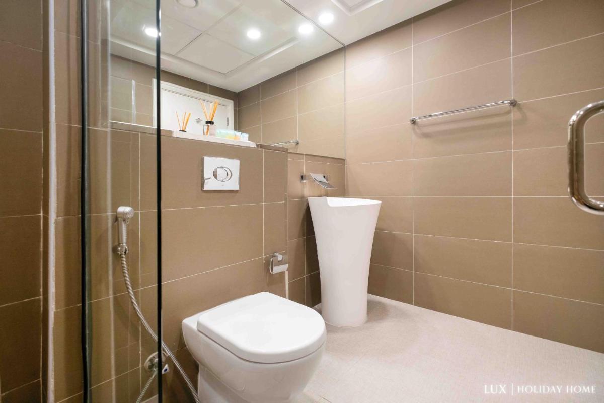 LUX - The JBR Dubai Eye Suite