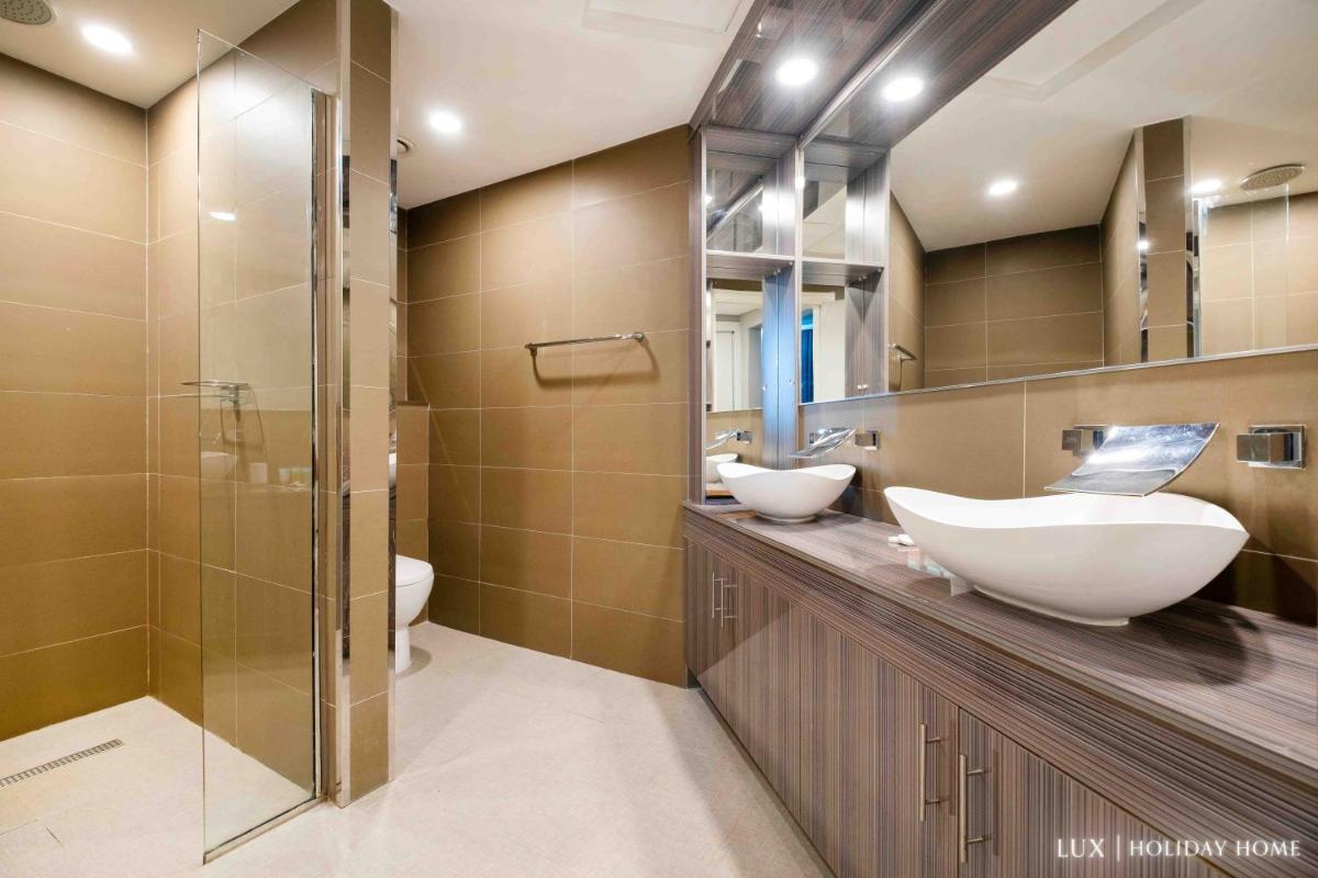LUX - The JBR Dubai Eye Suite