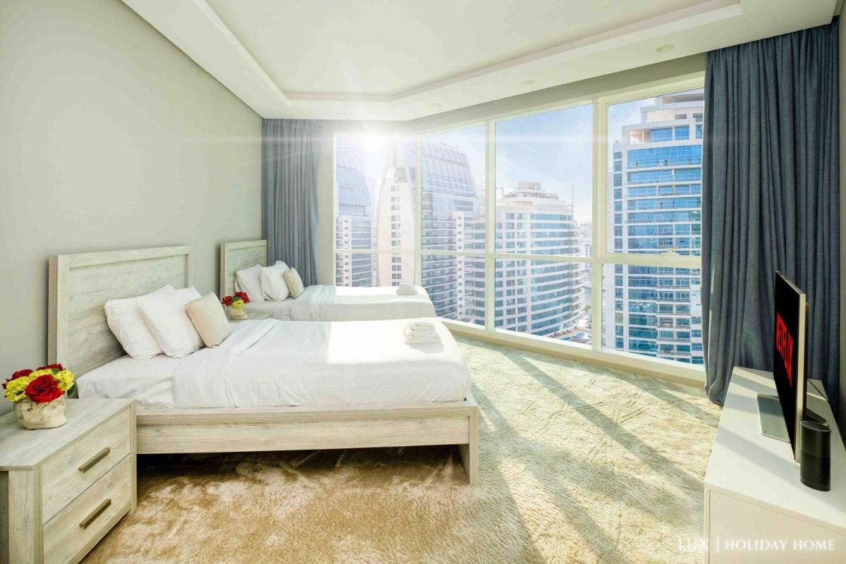 LUX - The JBR Dubai Eye Suite