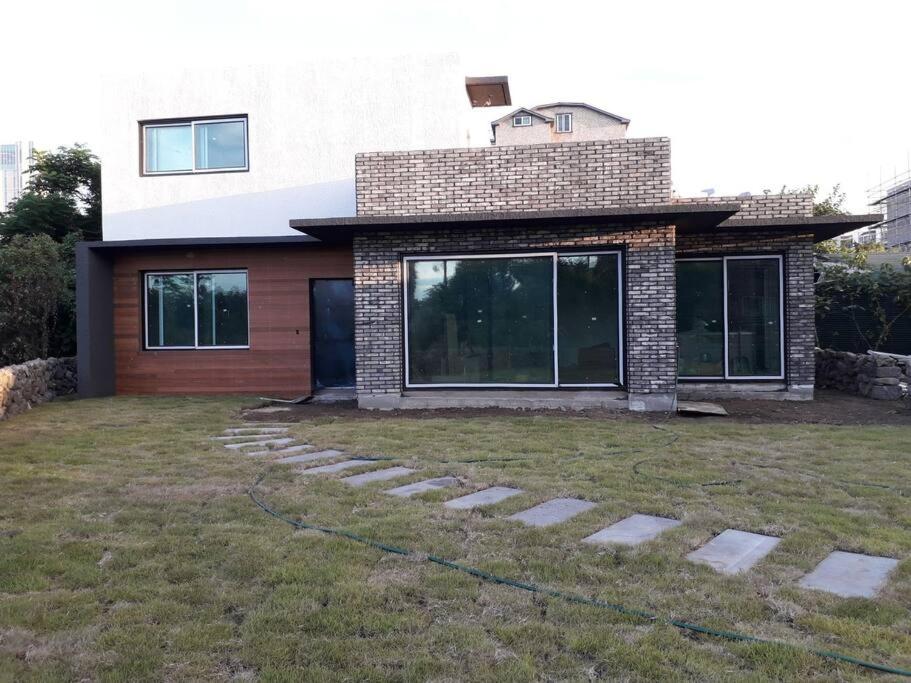 Sogobe Jeju House view 5