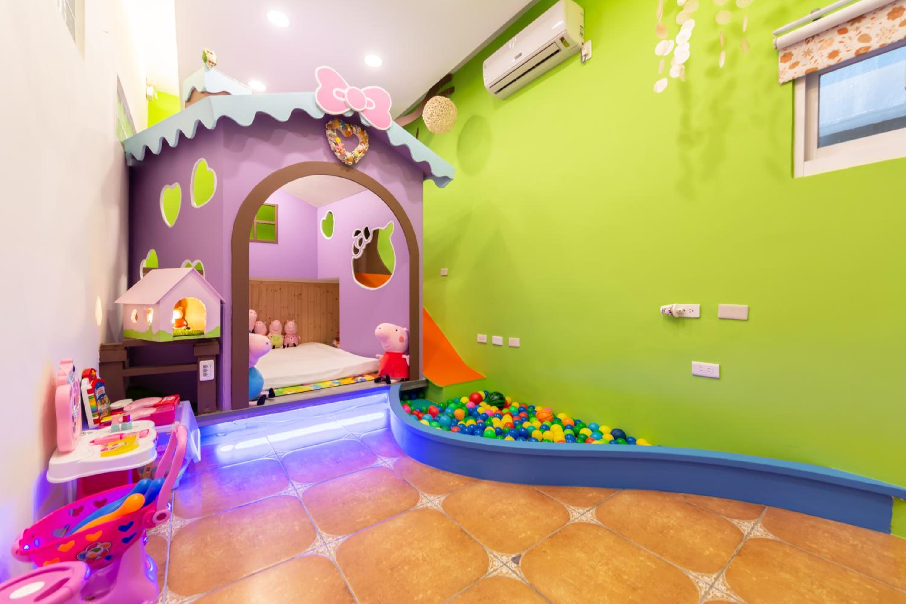Rococo Homestay