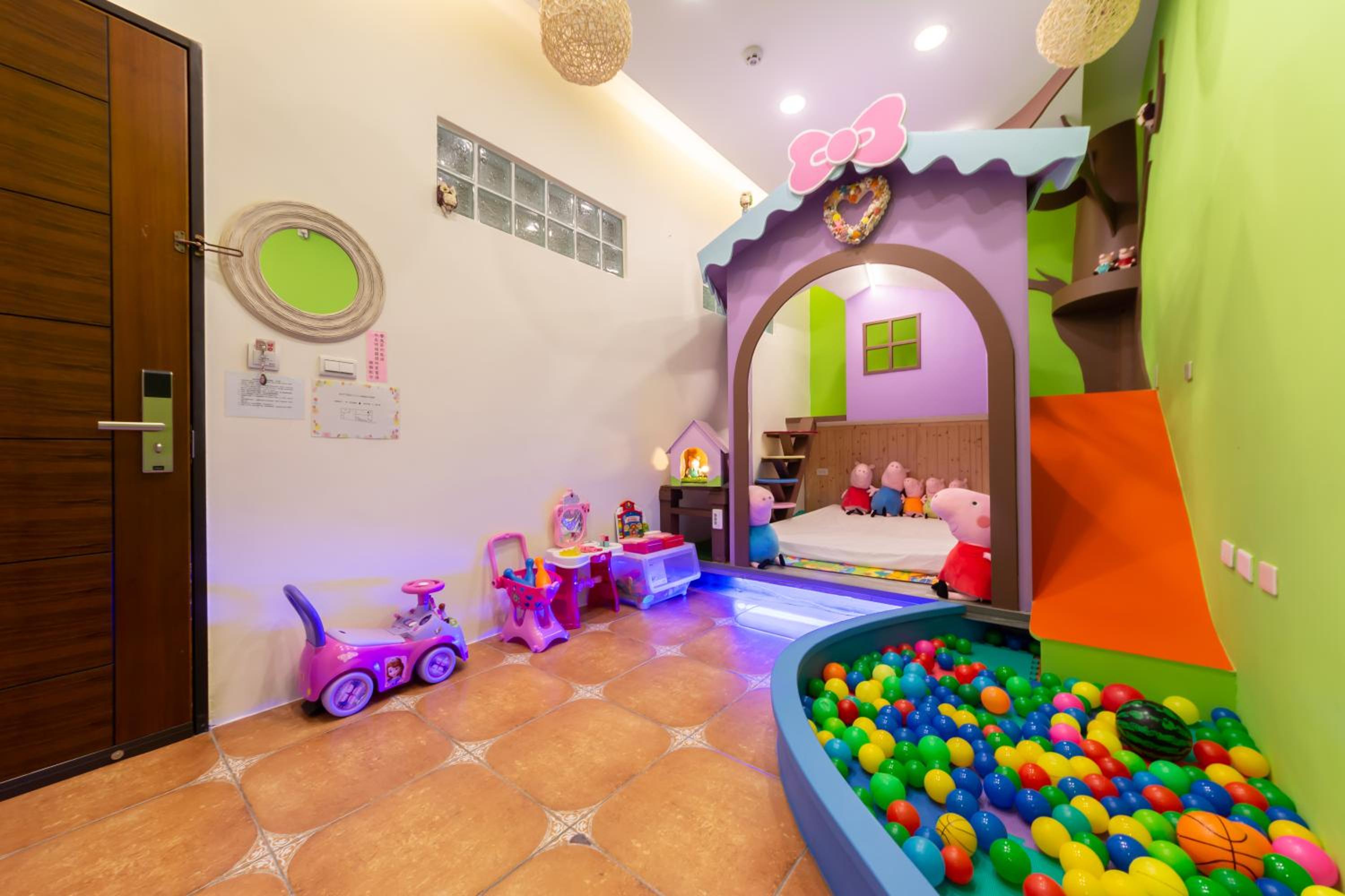 Rococo Homestay