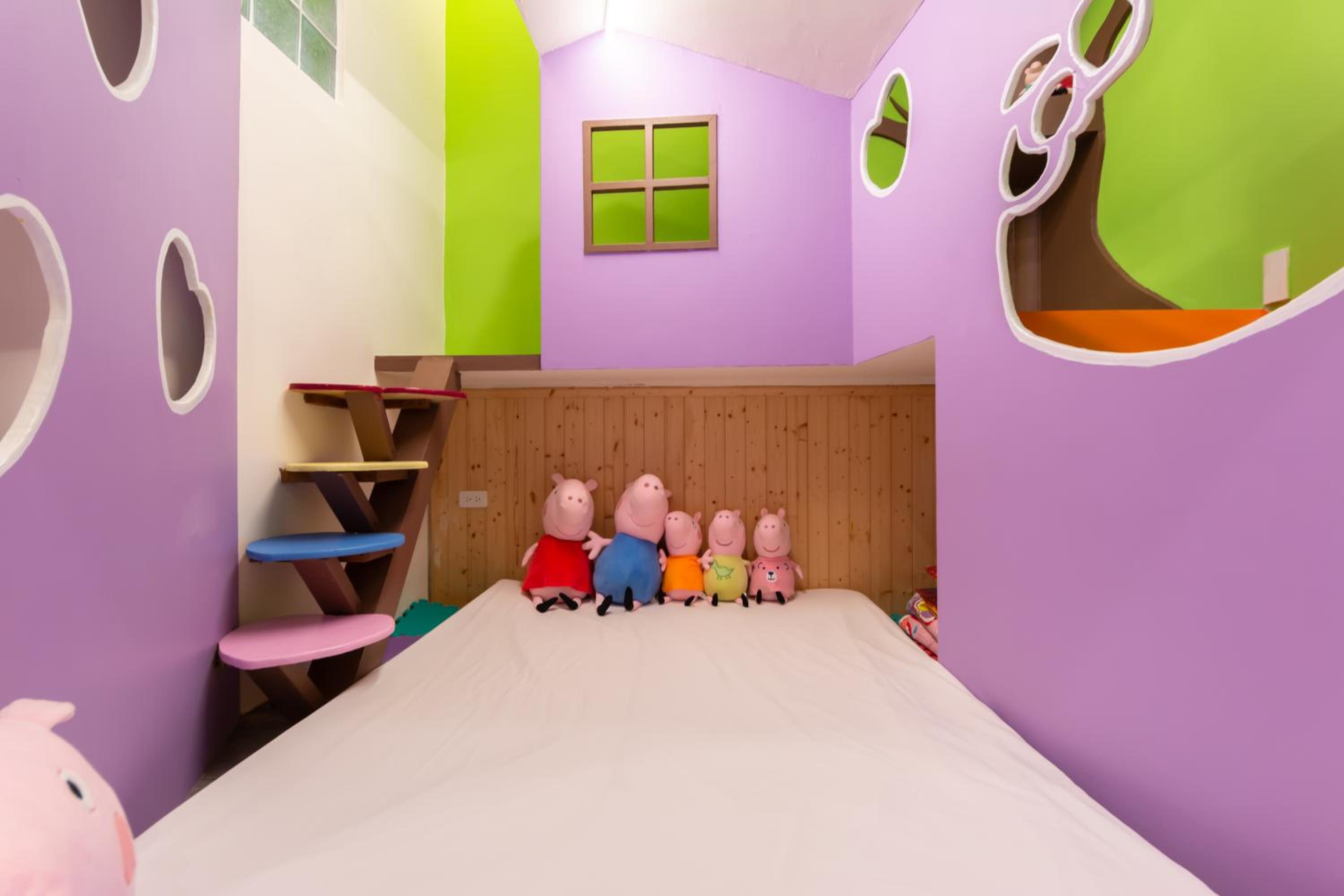 Rococo Homestay