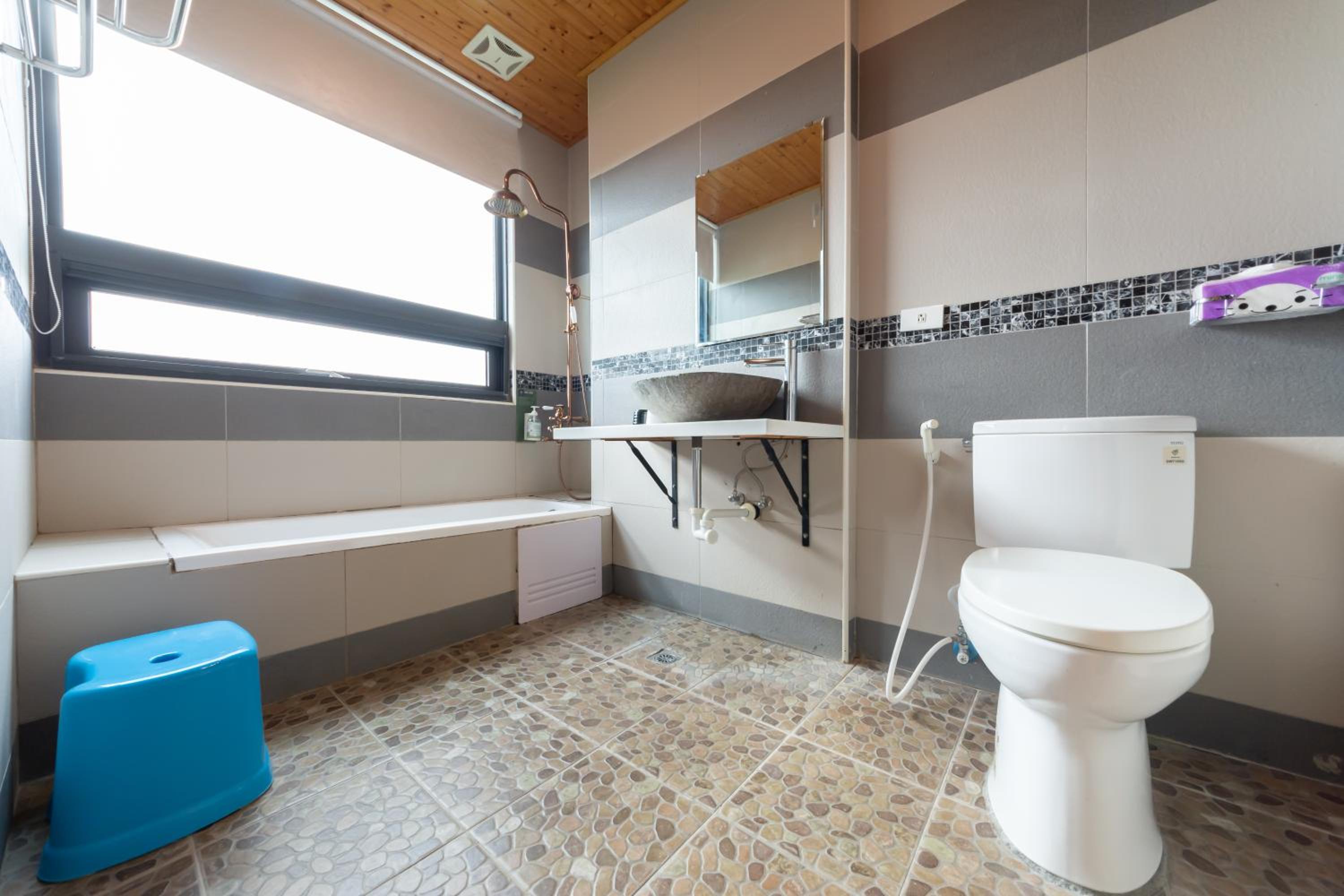 Rococo Homestay