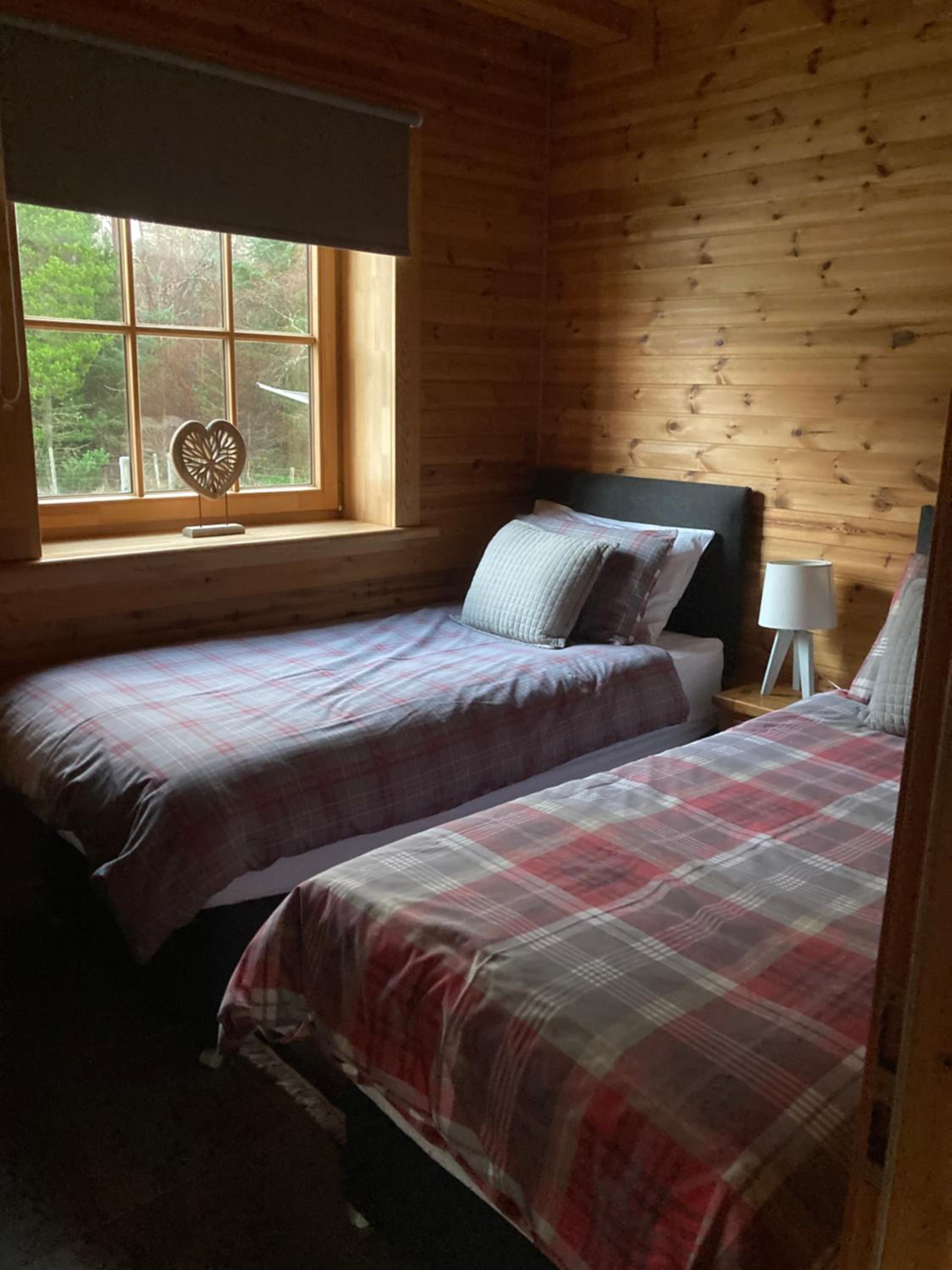 Norwegian Log Cabin The Roe Deer -sauna & hot tub view 5