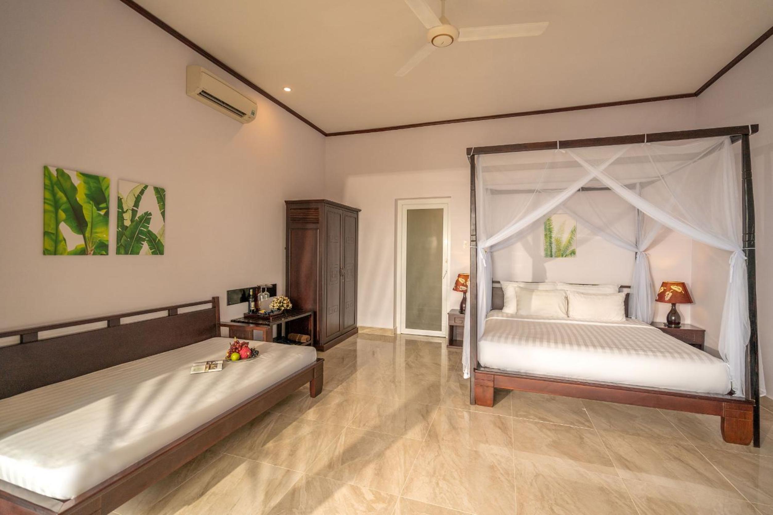 Sea Sense Resort