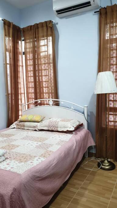 Whole house - 2 bedrooms for family with kids and Free Wifi photo 7