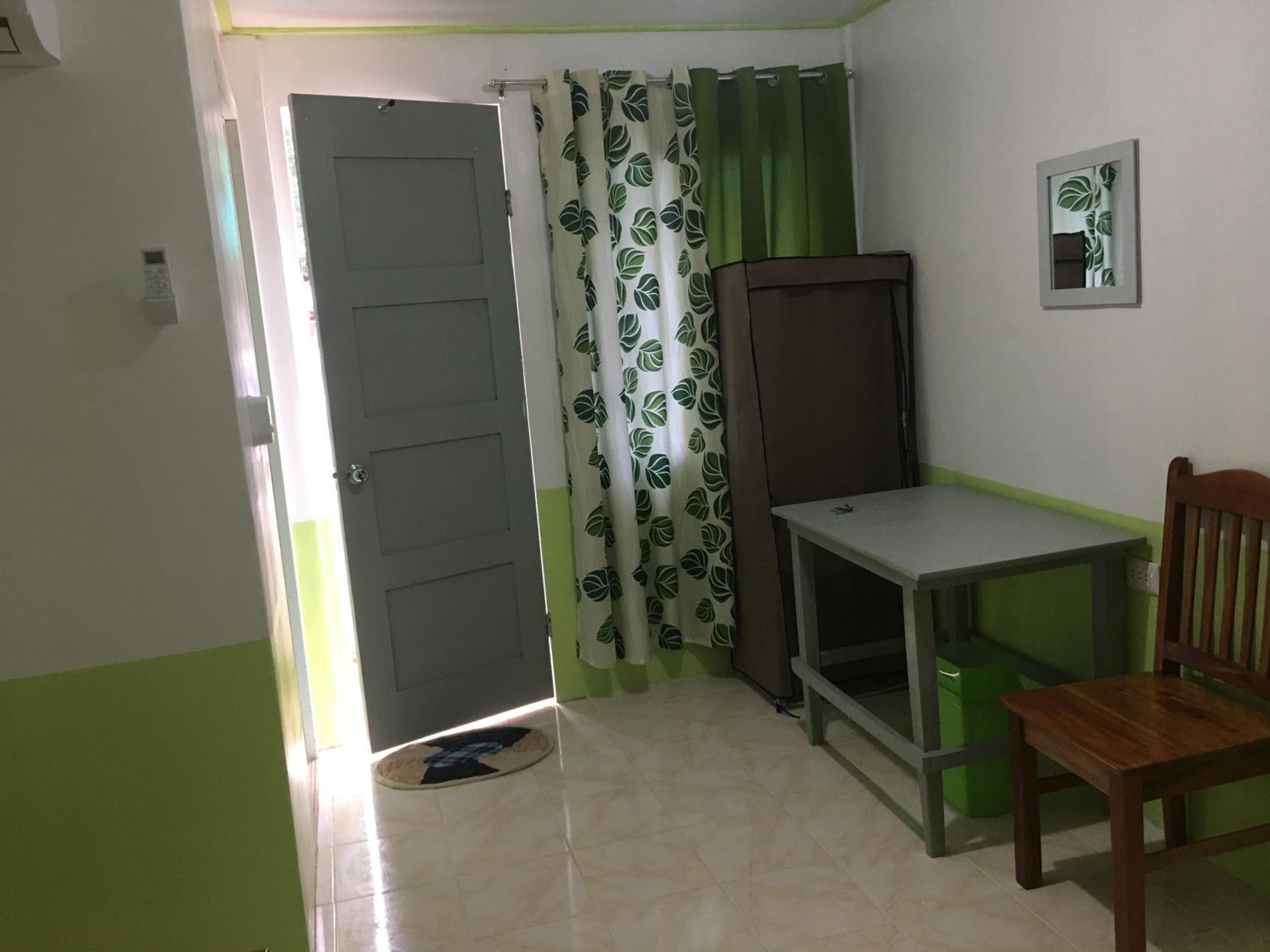 Photo 6