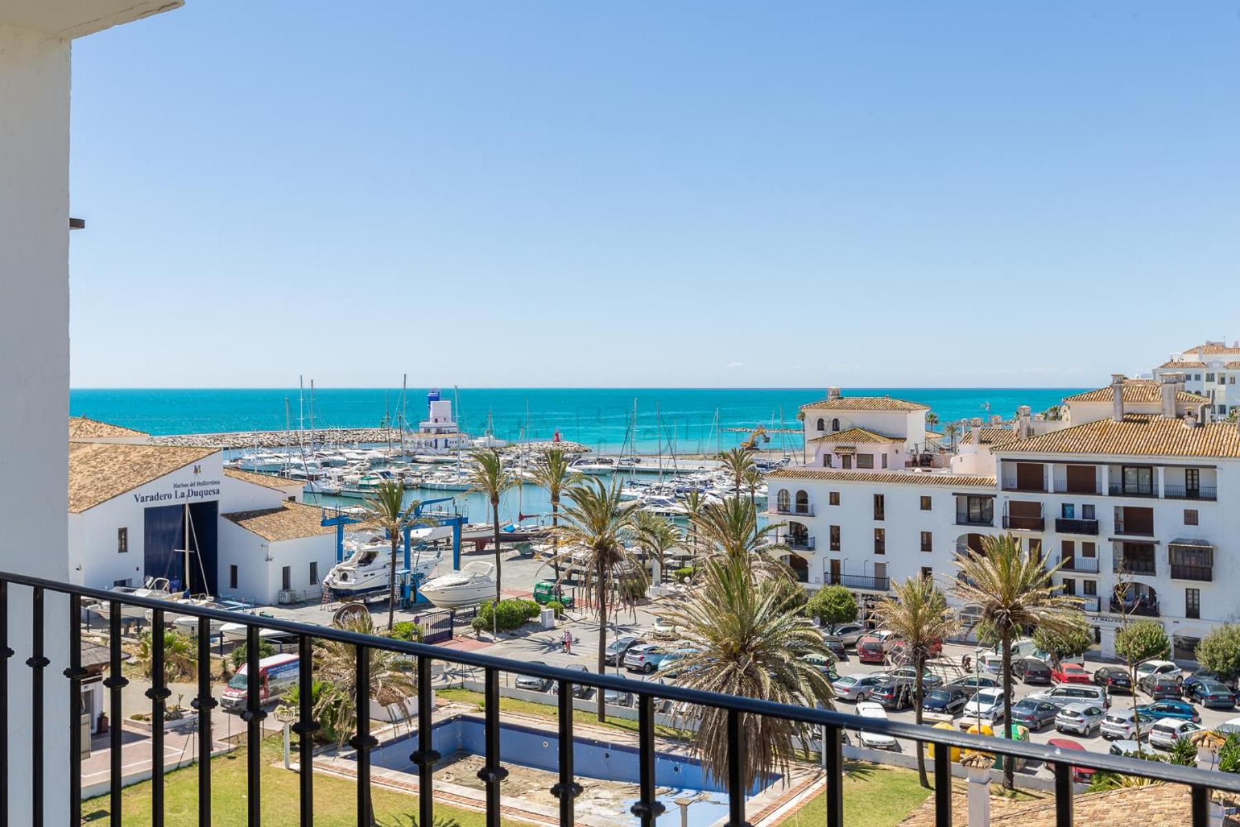 CasaBella Marina Duquesa