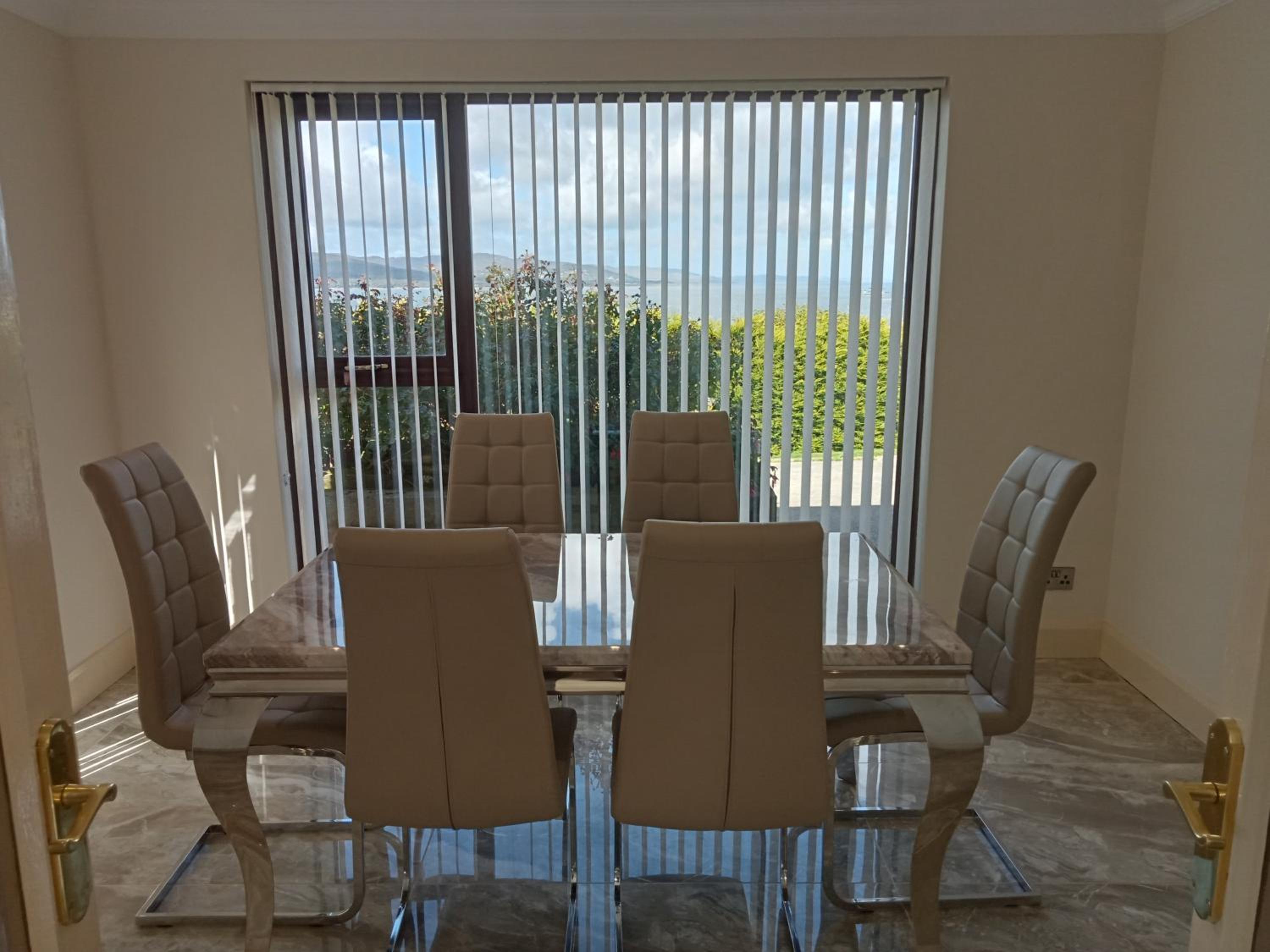 Impeccable 5-Bed Cottage in fahan buncrana view 3