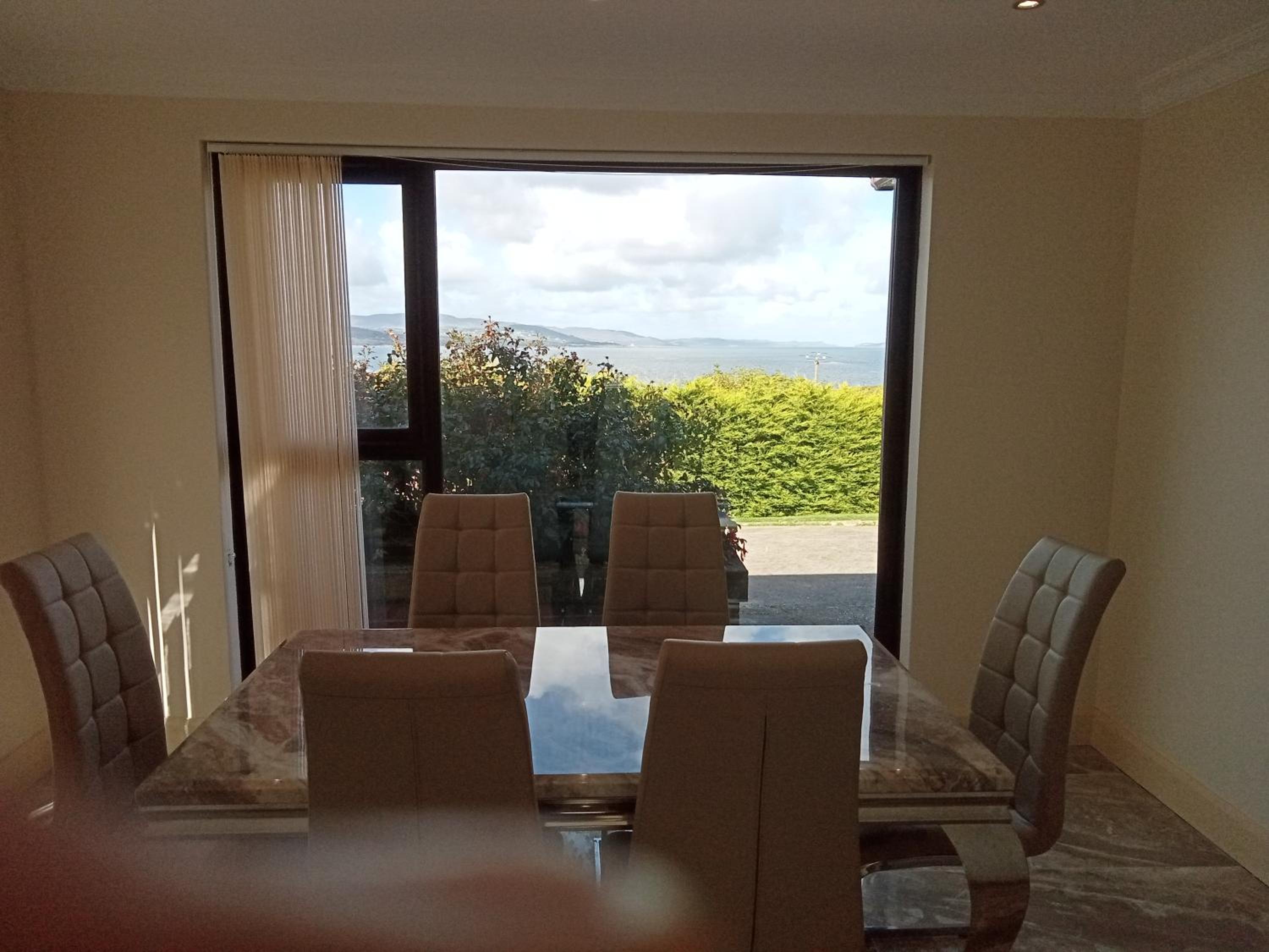 Impeccable 5-Bed Cottage in fahan buncrana view 4