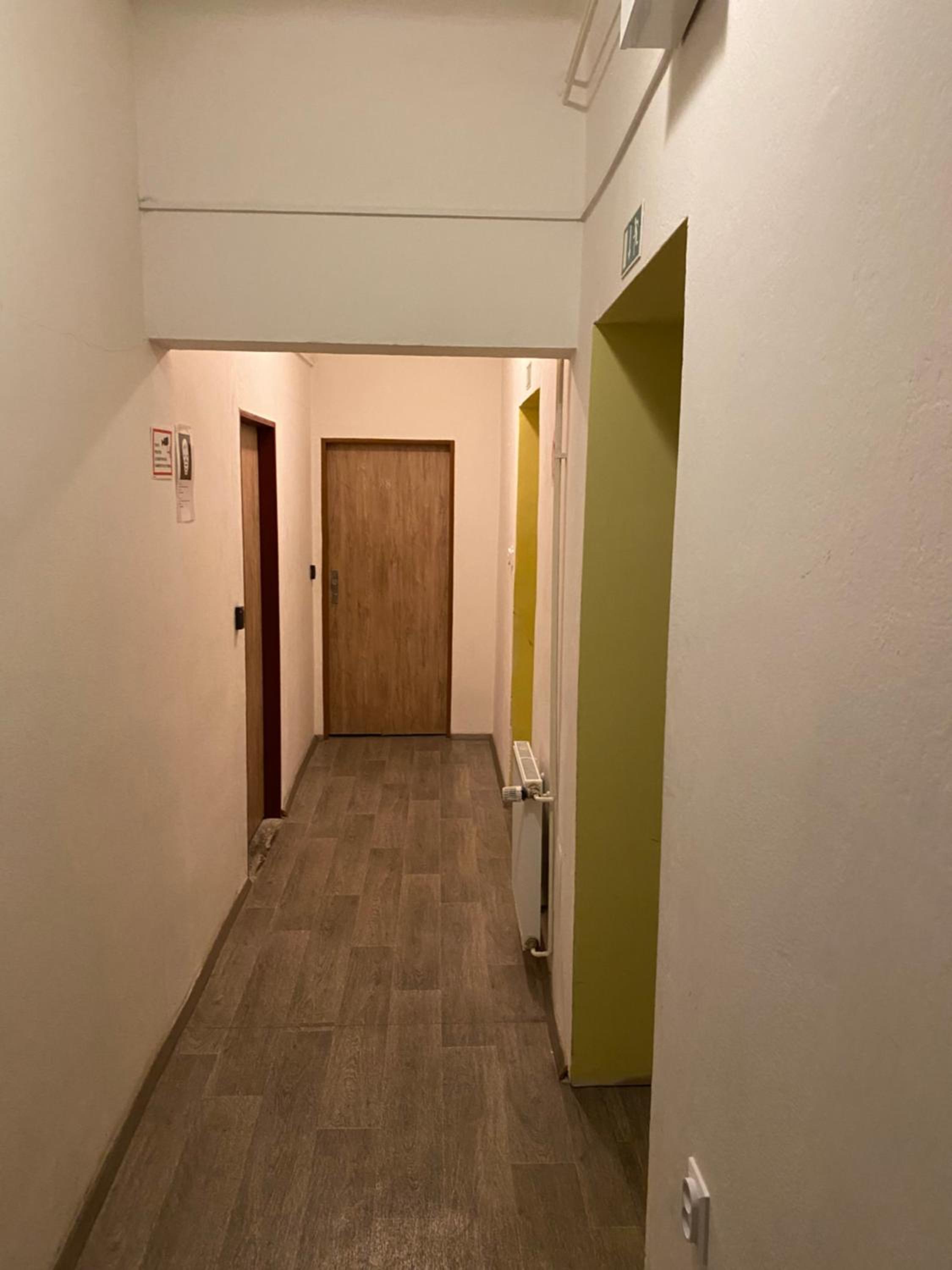Easy Housing