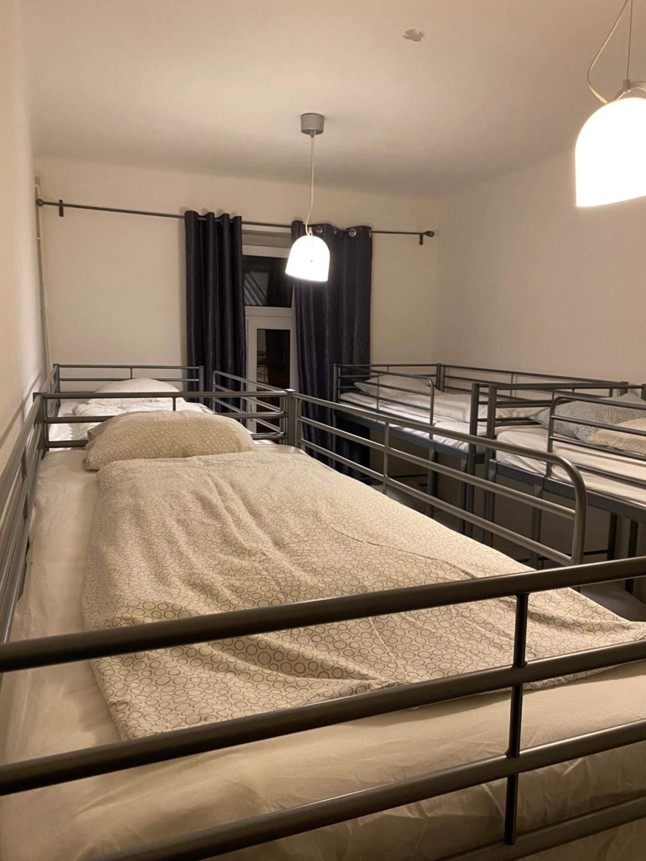 Easy Housing