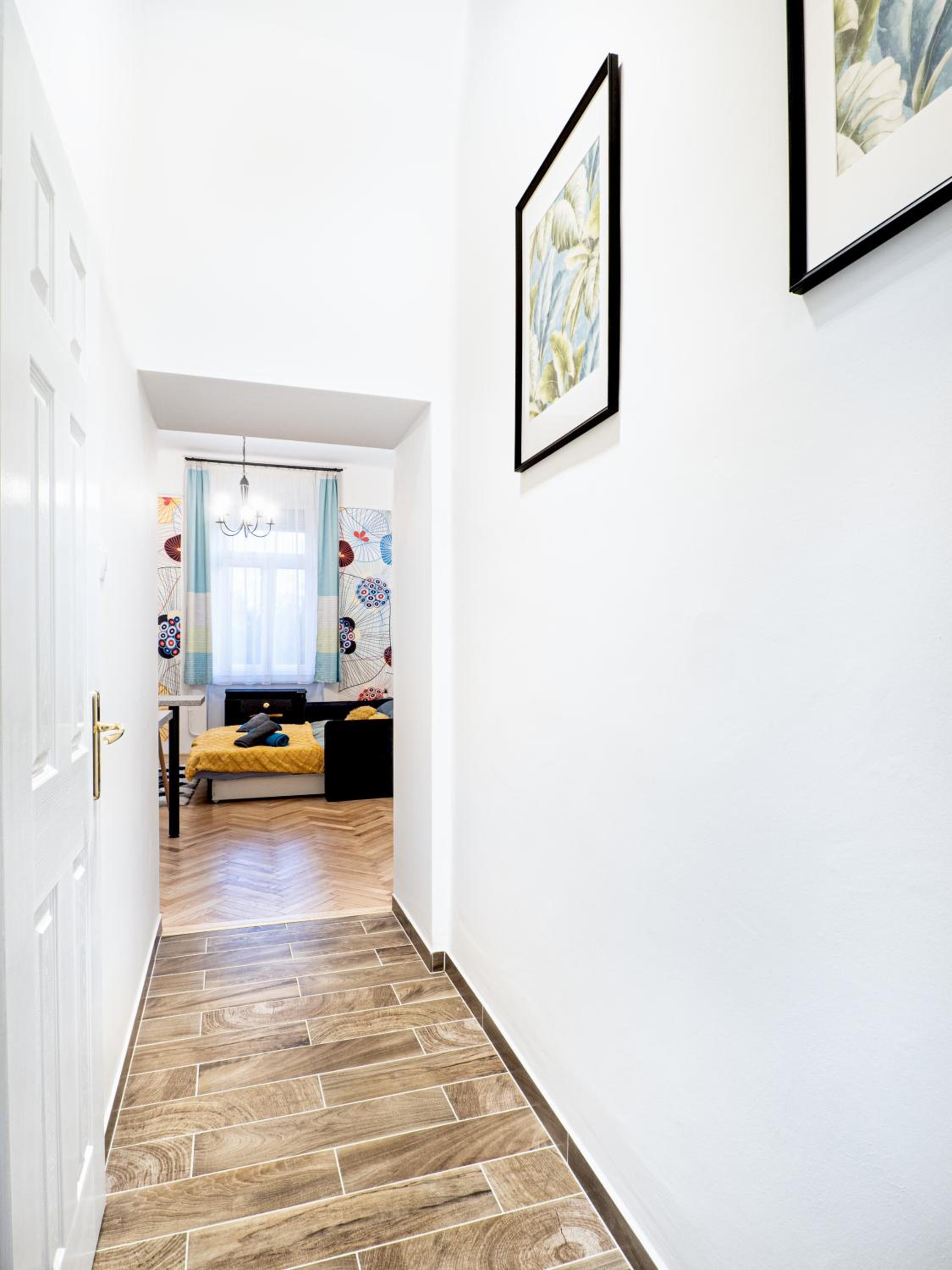 Gogol Studio Apartment view 5