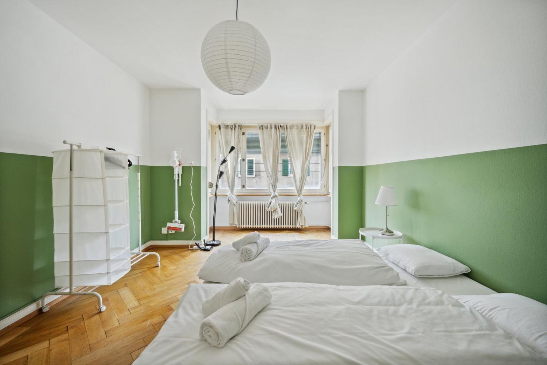 Photo 48
