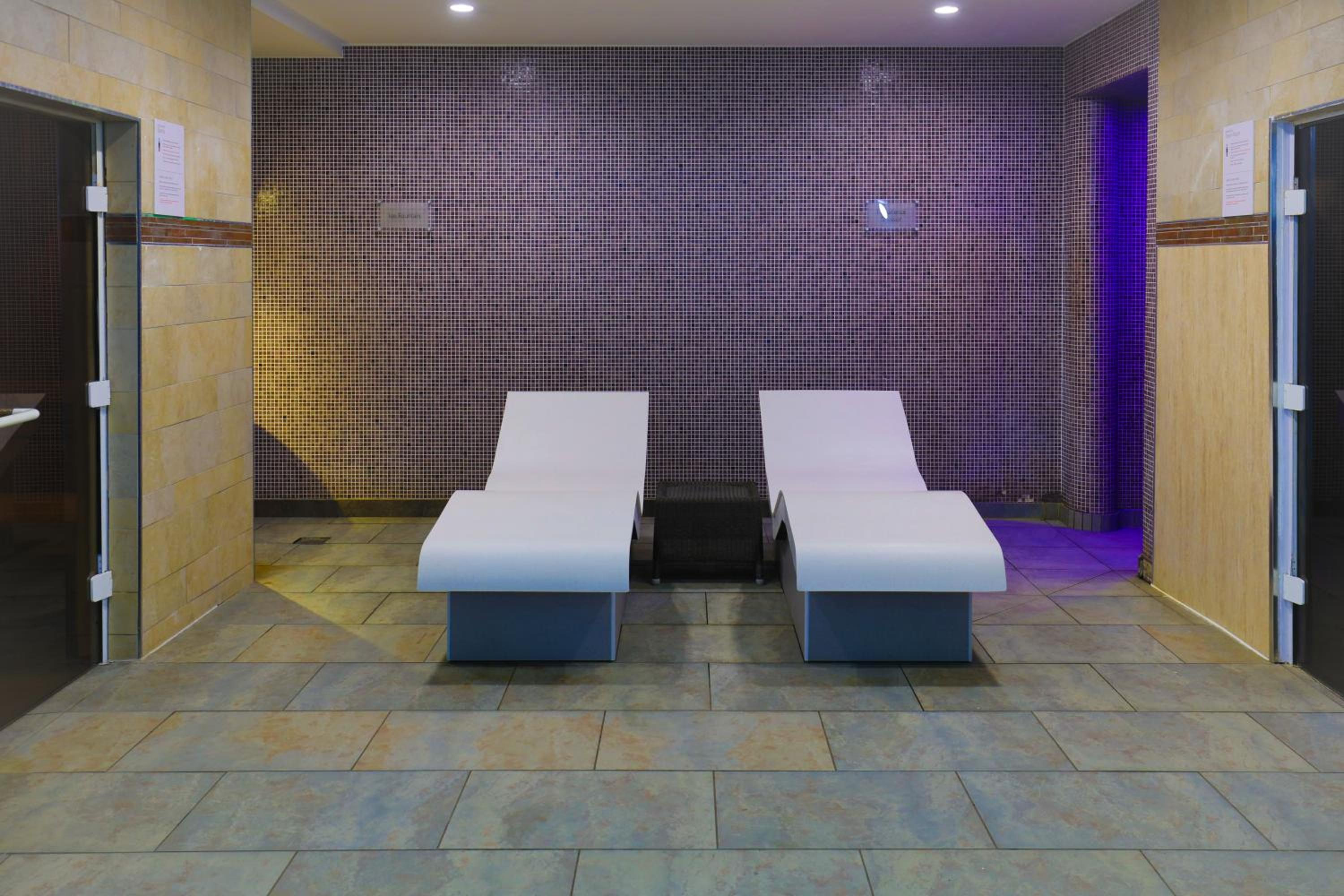 Crewe Vacations - Crewe Hall Hotel  Spa - Cheshire - Property Image 50