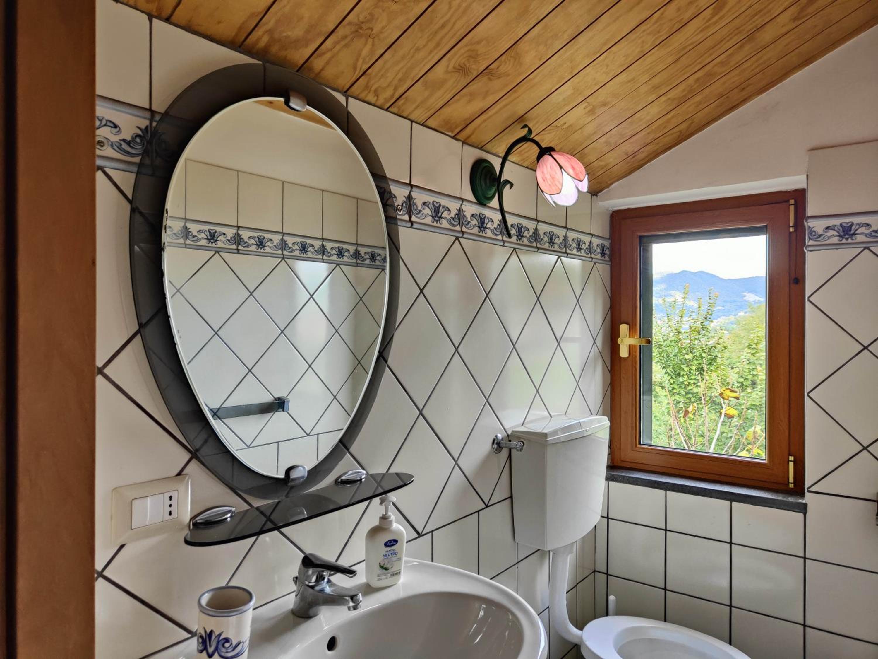 VILLA VICINUS - 120 mq - parking - garden