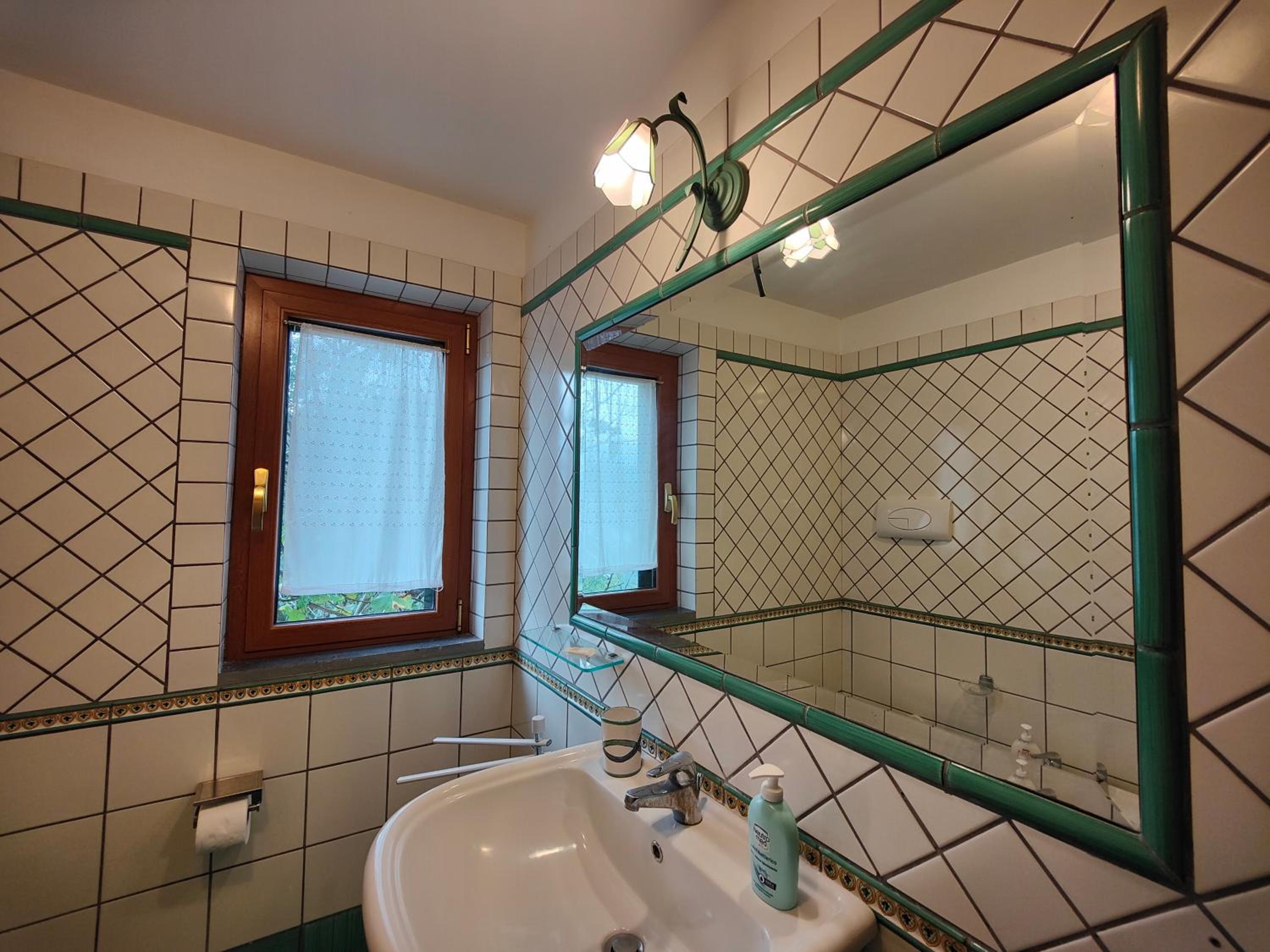VILLA VICINUS - 120 mq - parking - garden