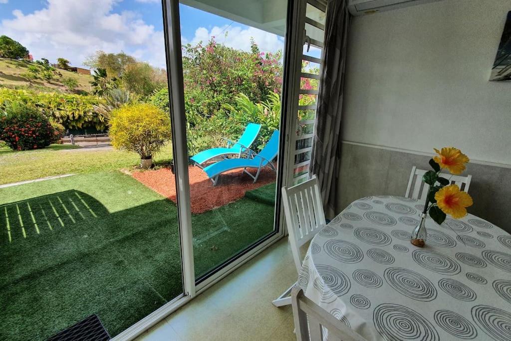 972D4 - Les 2 Palmiers - Bas de villa 60m2 jardin 2000m2 view 3