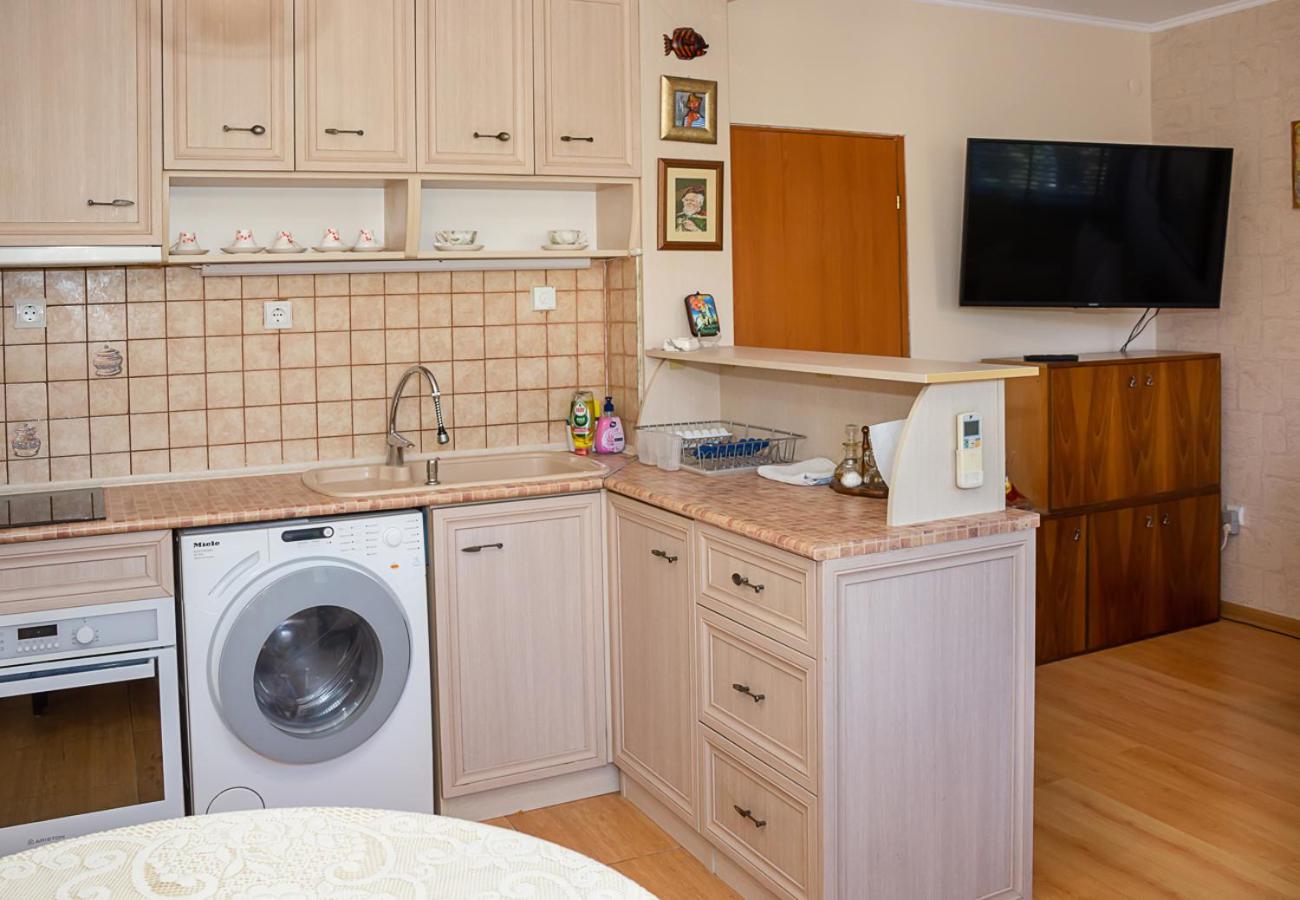Cozy 1BD Apartment with Free Parking in the Area by Flat Mаnager
